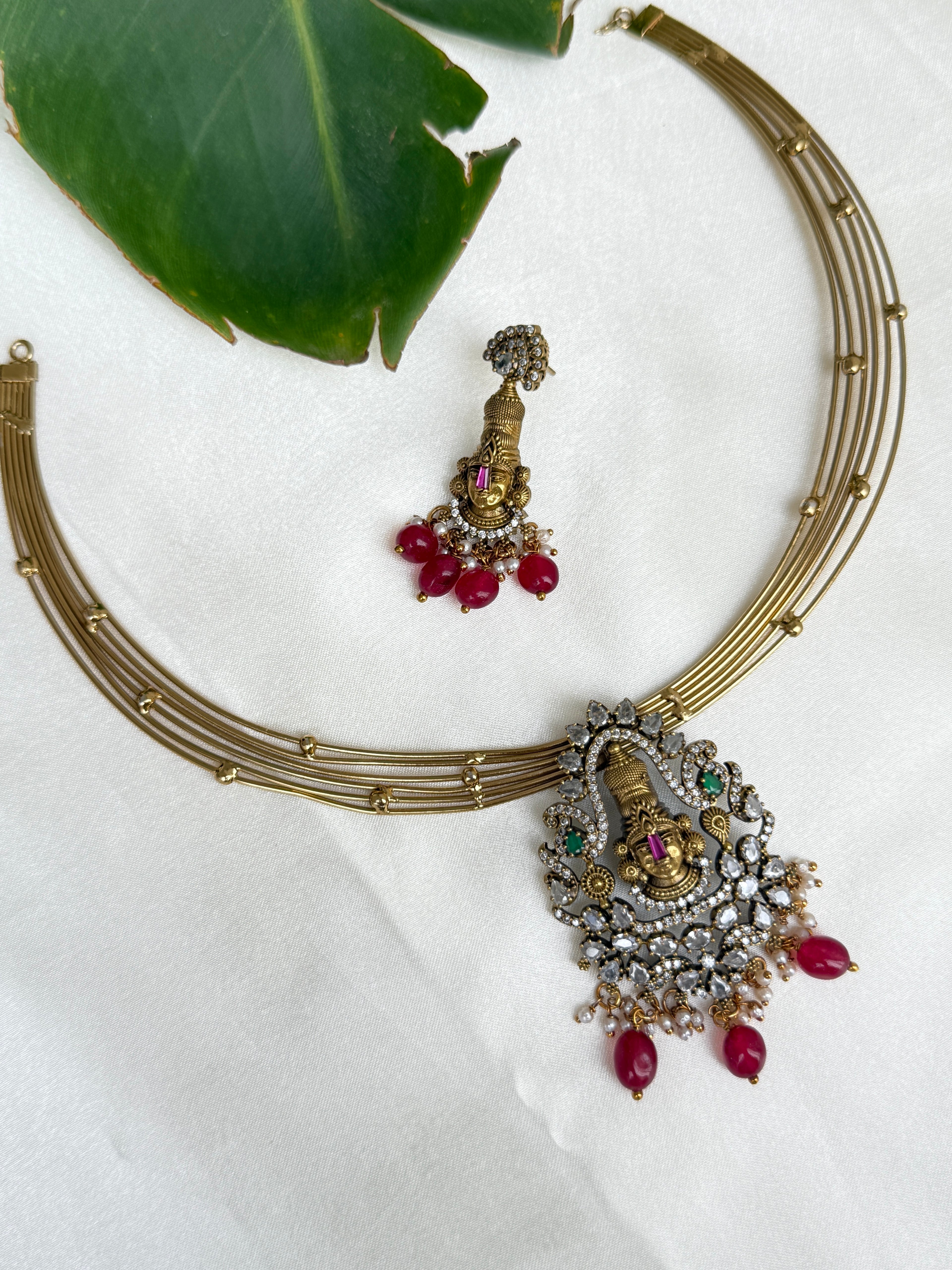 Kt007 Italian kante with  victorian pendant
