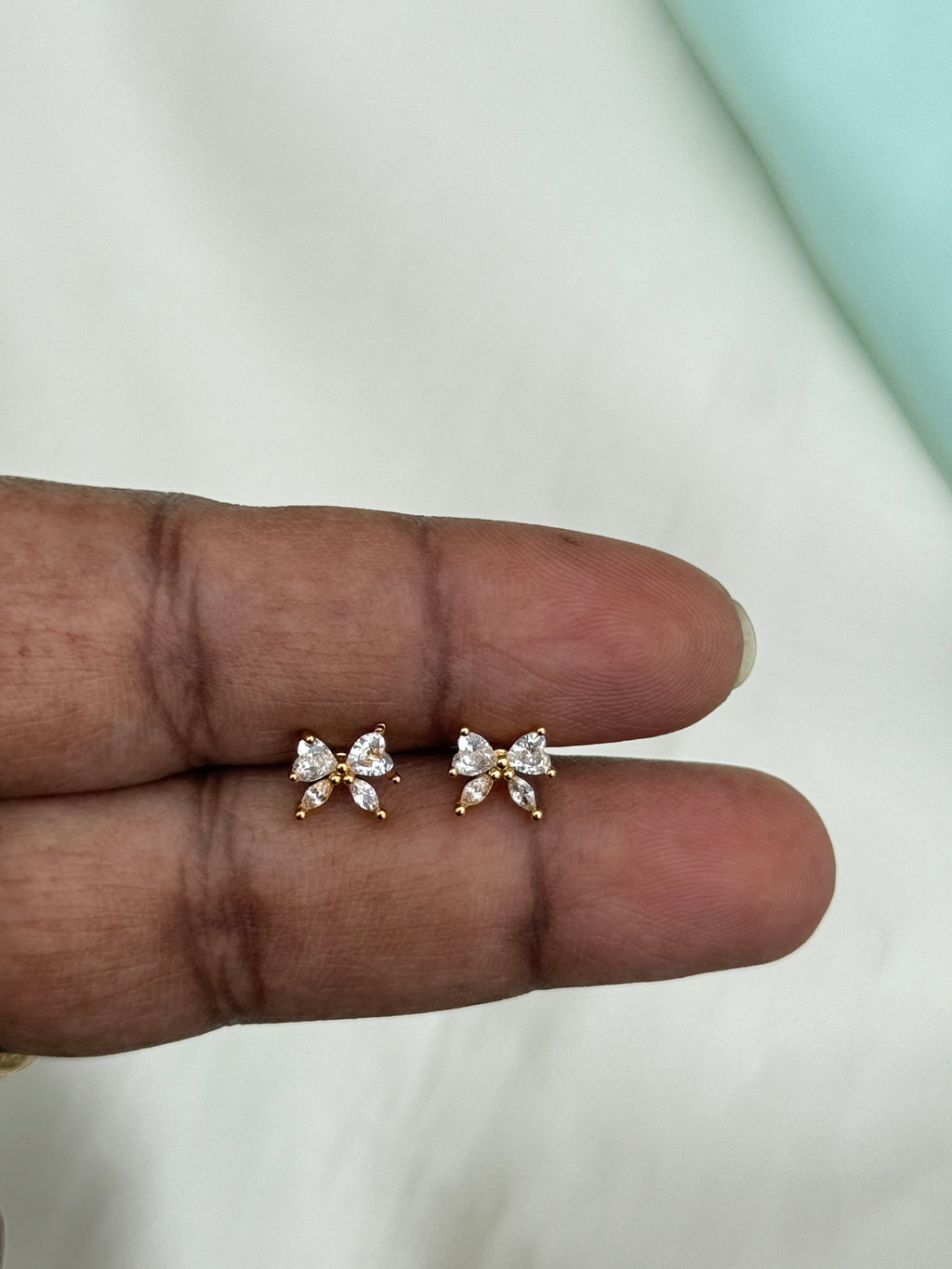 St154 bow back ball  second (2nd) tops studs
