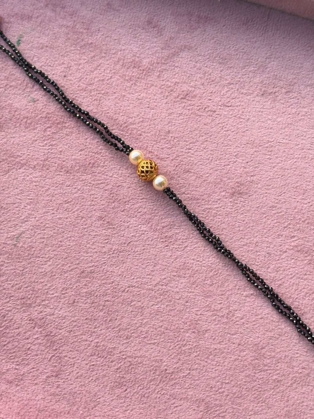 Br0016 crystal black bead and pearls with antic gold ball bracelet 7inches