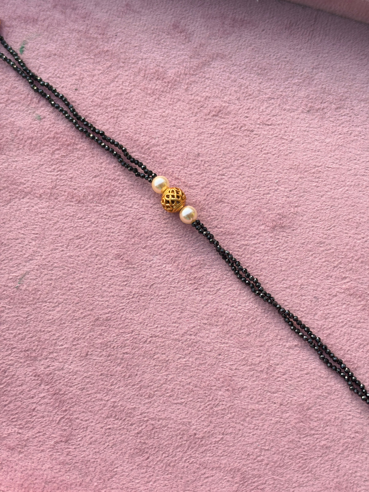 Br0016 crystal black bead and pearls with antic gold ball bracelet 7inches