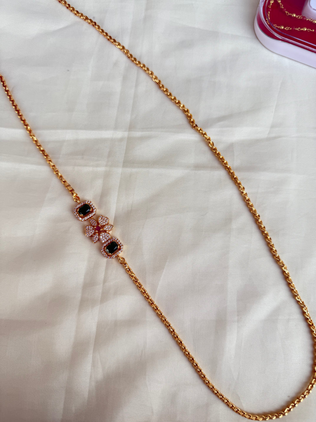 Mangalsutra side pendant chain