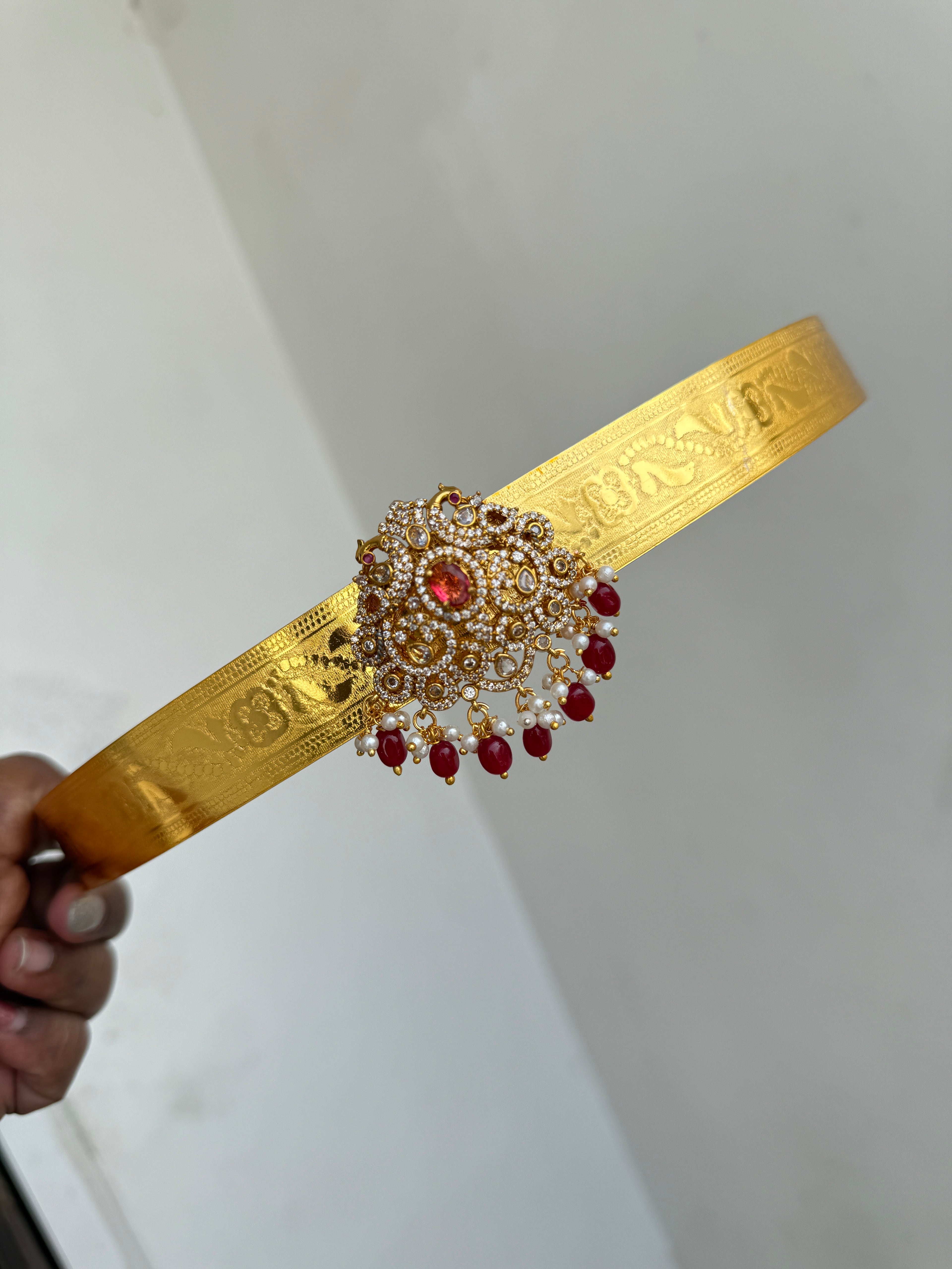 Hb 609 dual peacock adults texture hipbelt with maroon beads