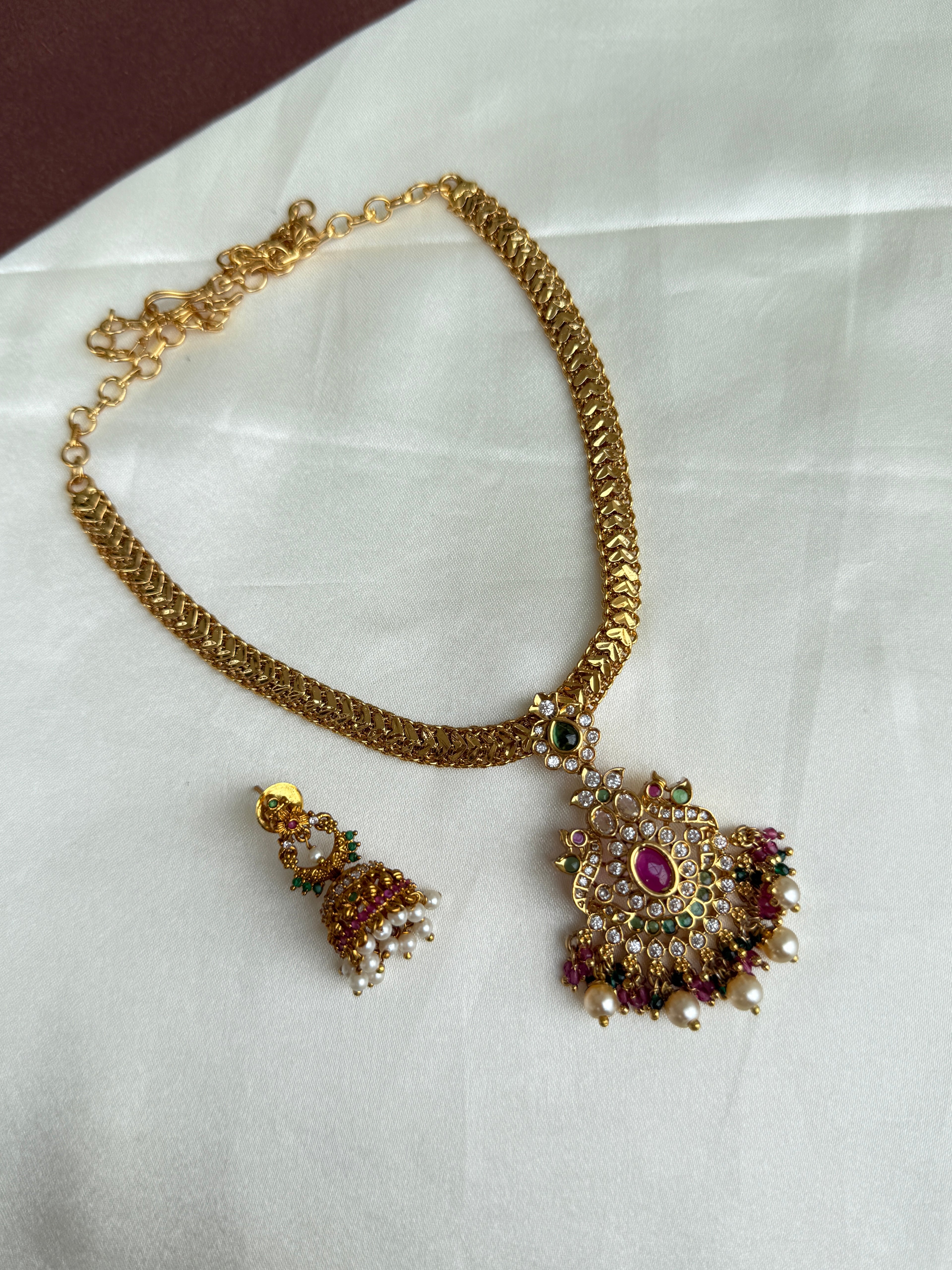 Ns291 Naan chain with multi pendant