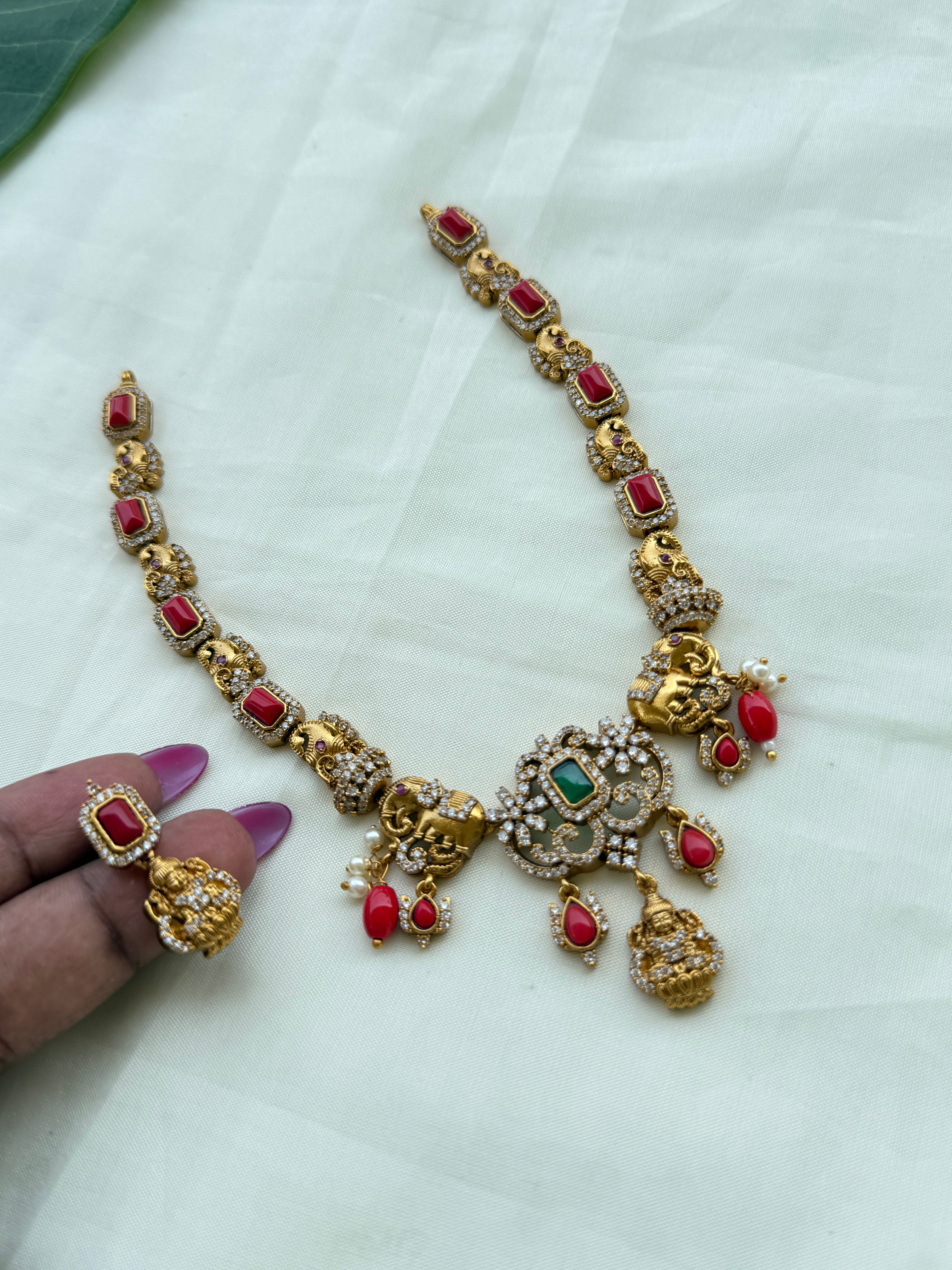 Ns263 elephant lakshmi Devi corals short neckset