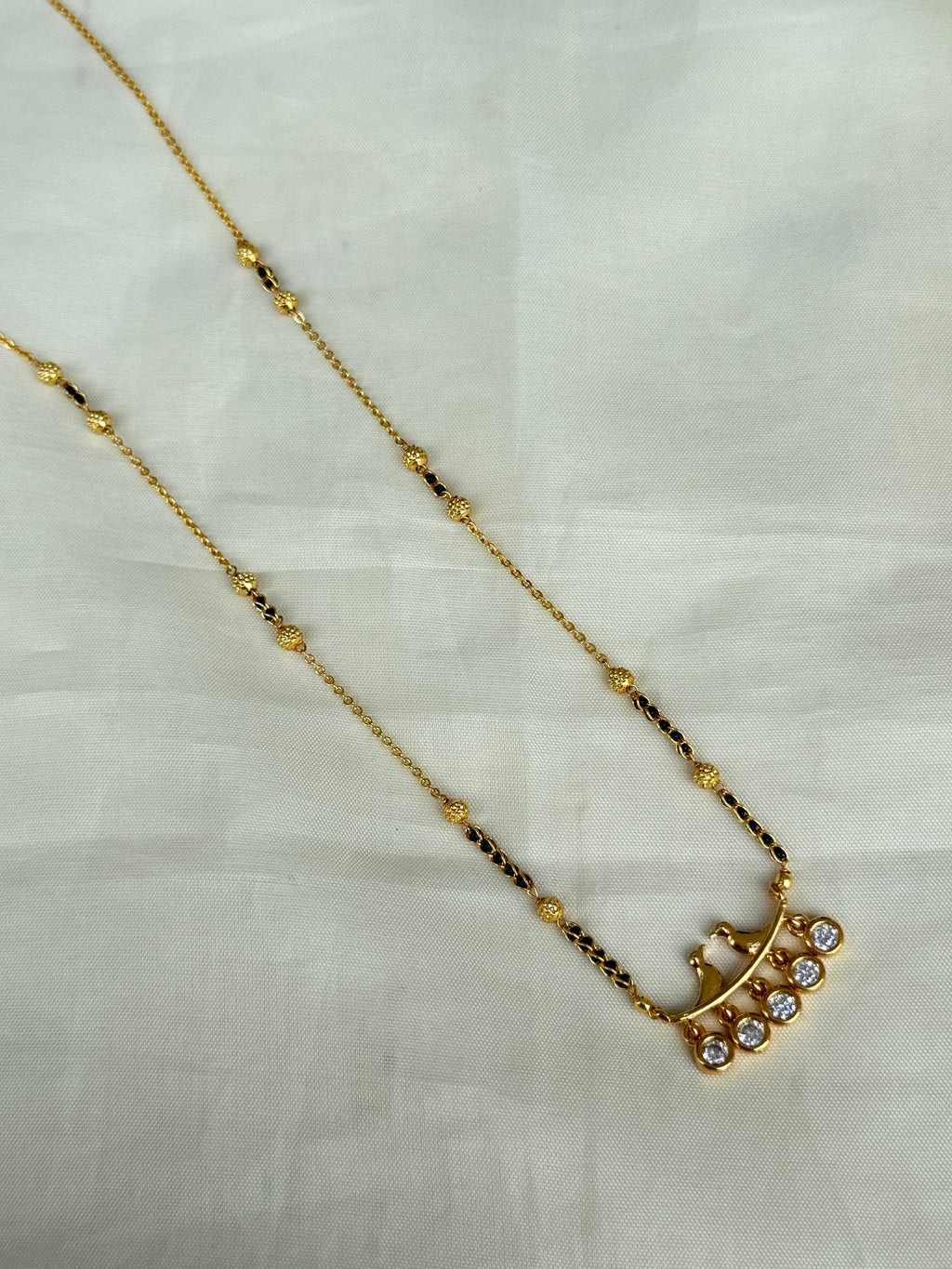 Bb019 dual parrot 16inches blackbeads