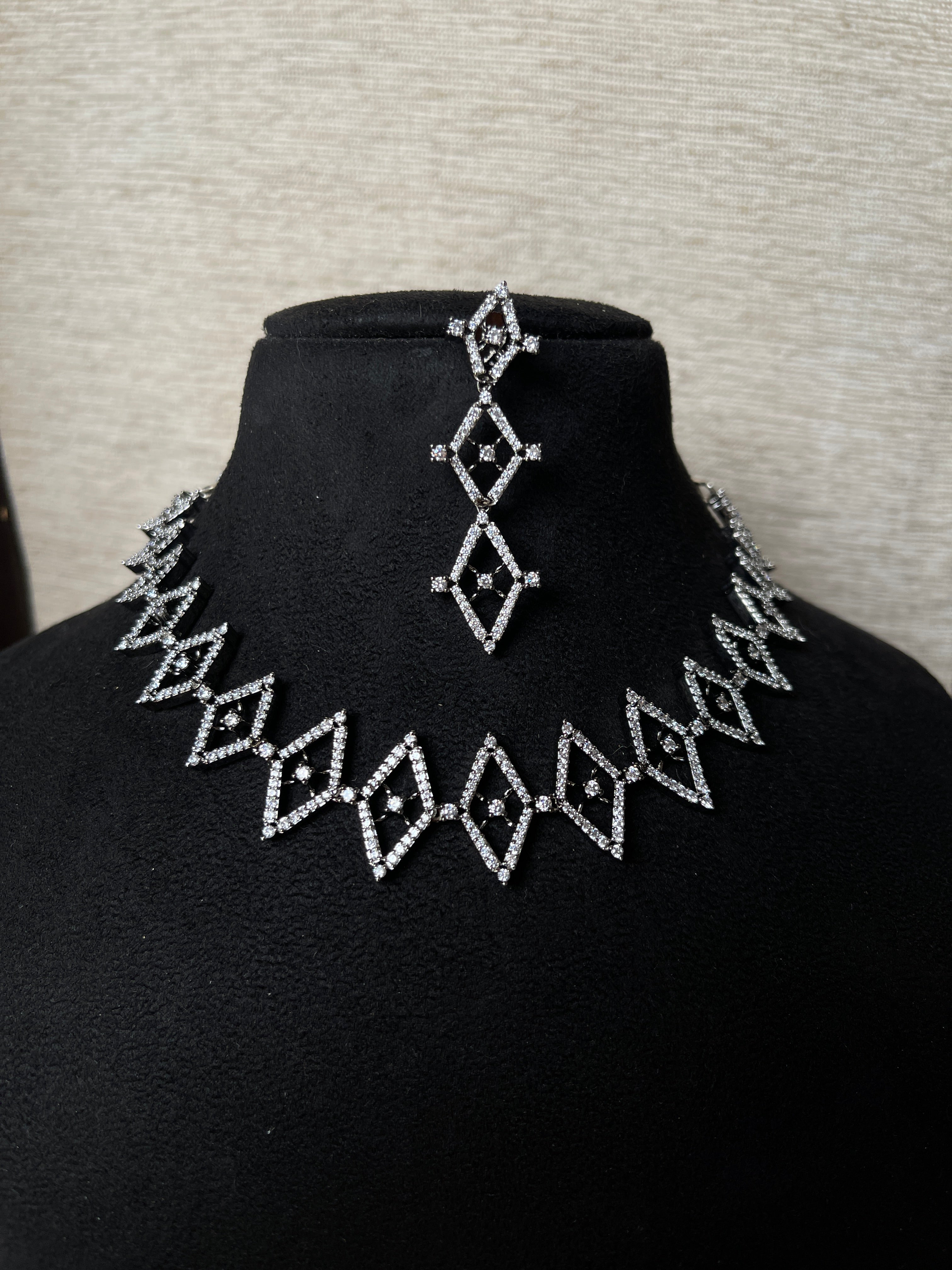 Rhombus diamond finish neckset with Earrings ns336