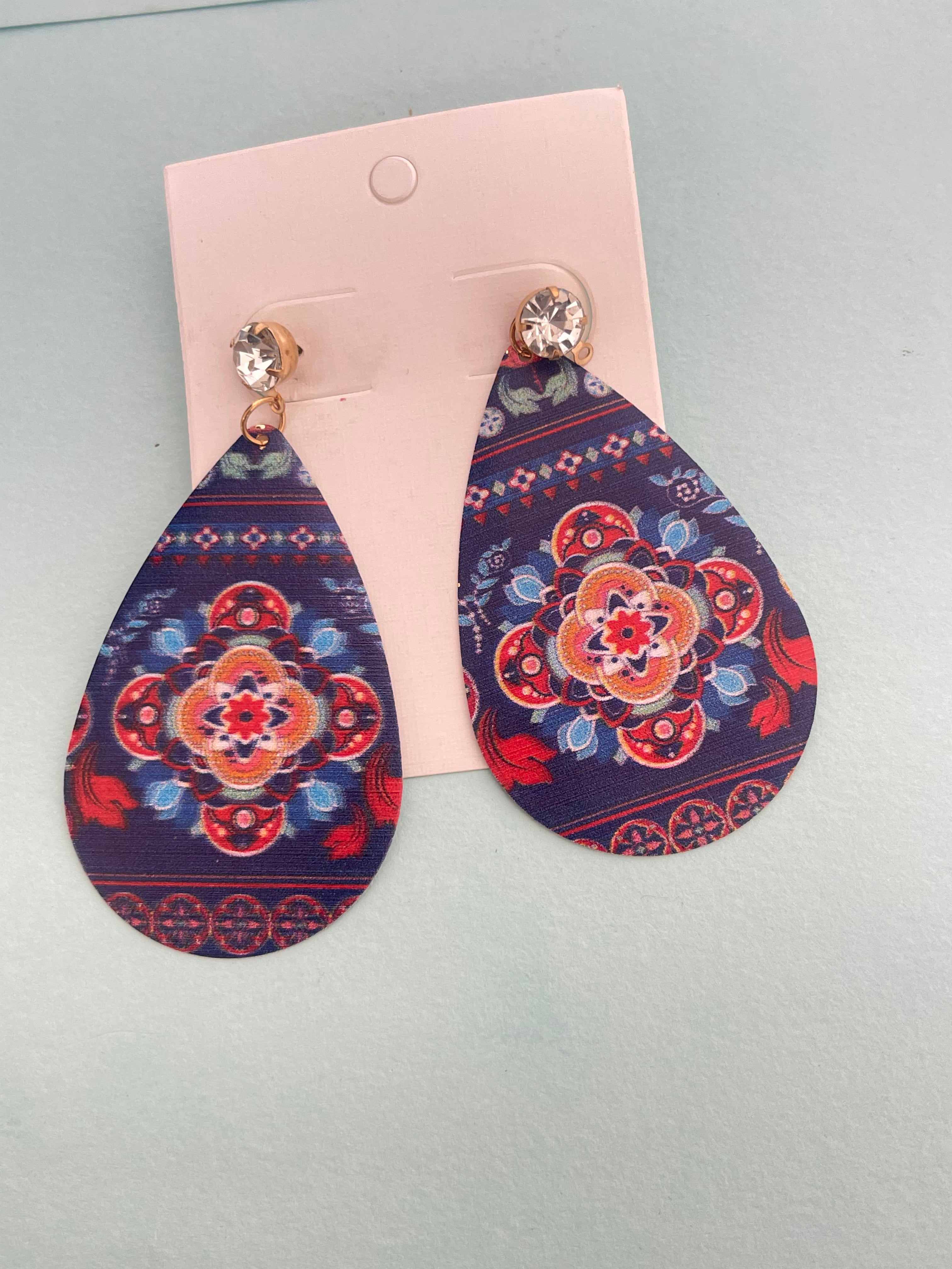 Western Triple shade triangle danglers