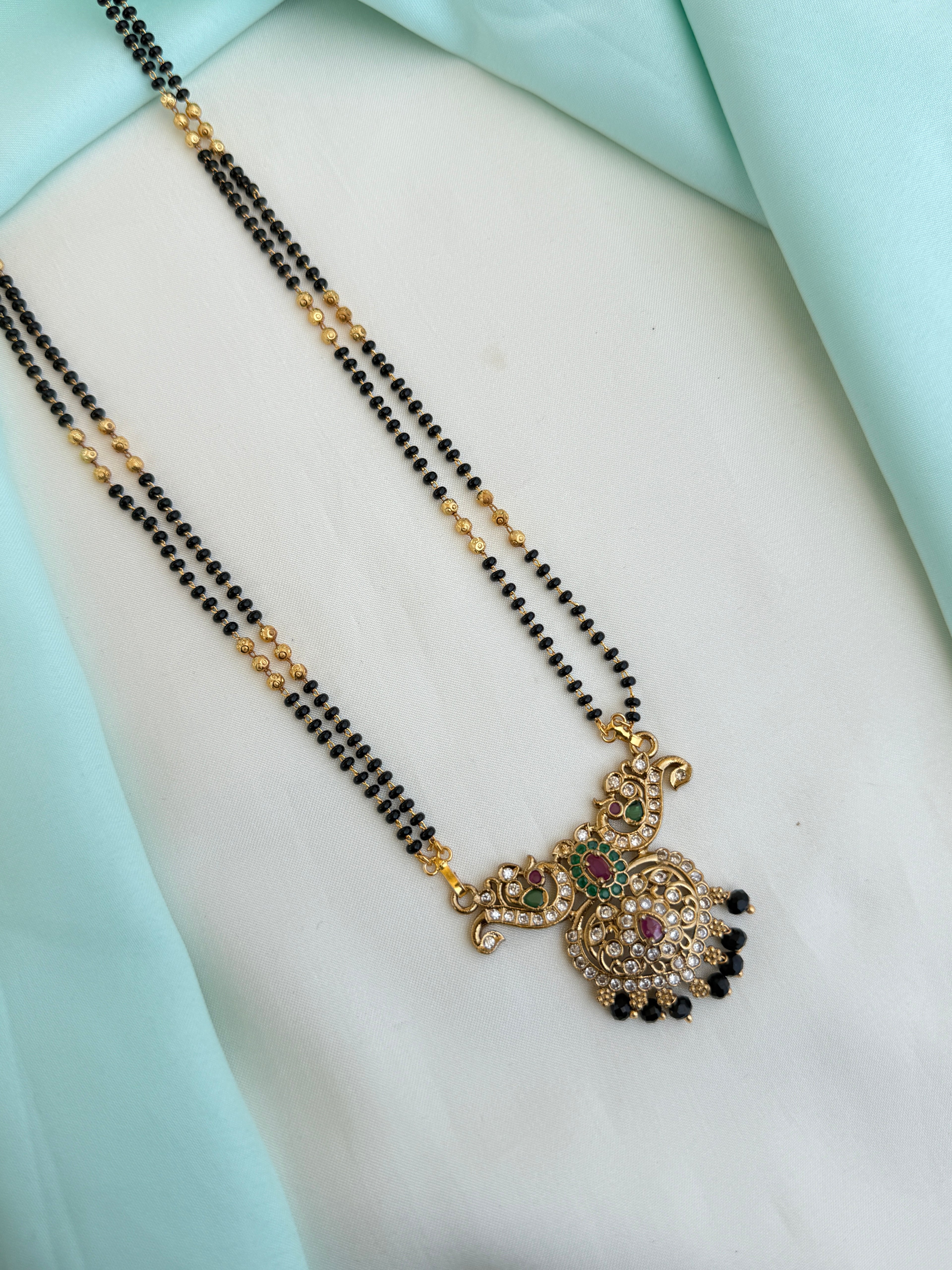 Bb137 peacock matt finishing  2 layer's 27 Inches black beads