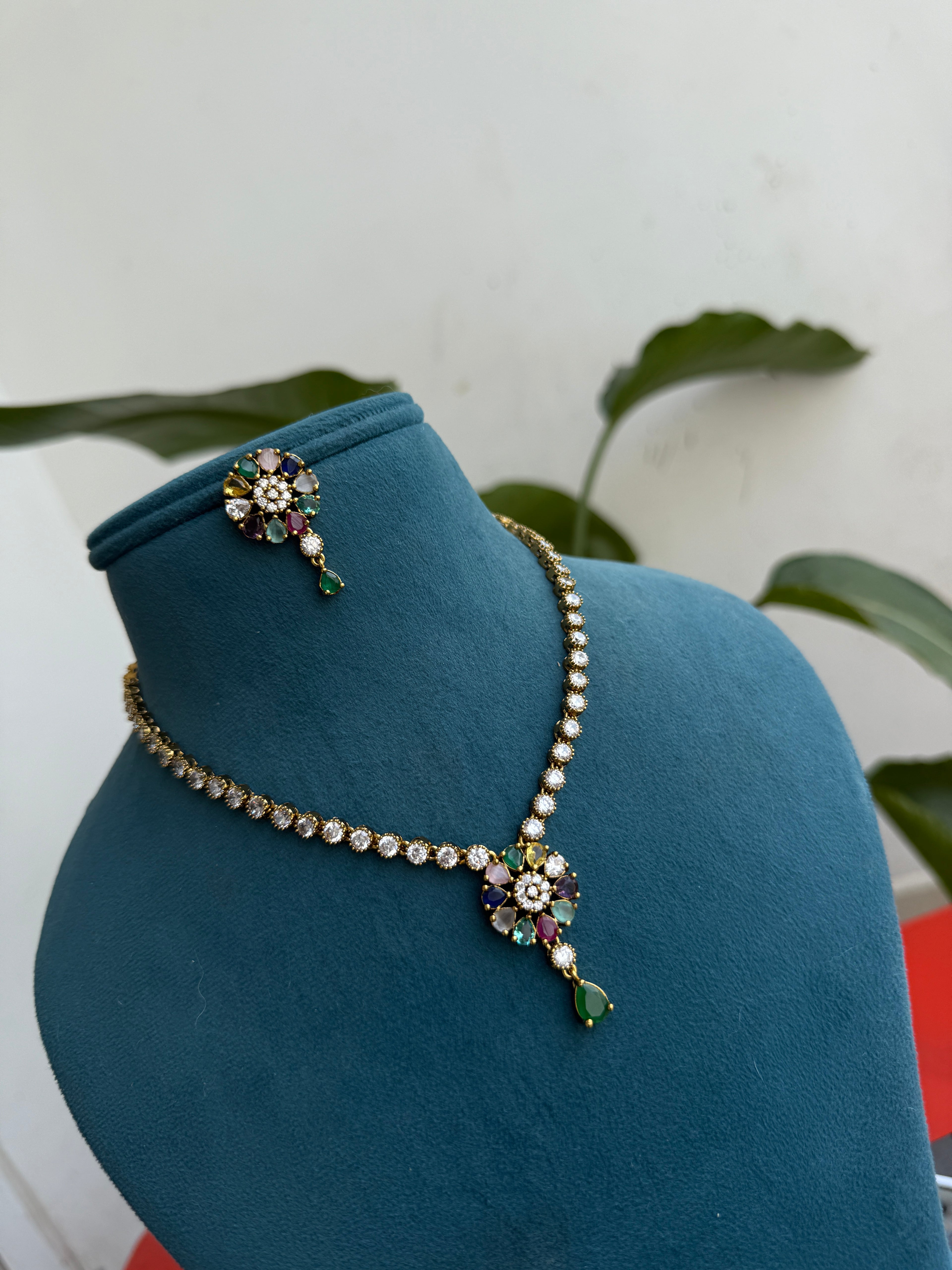 NS431 Multi neckset with earrings