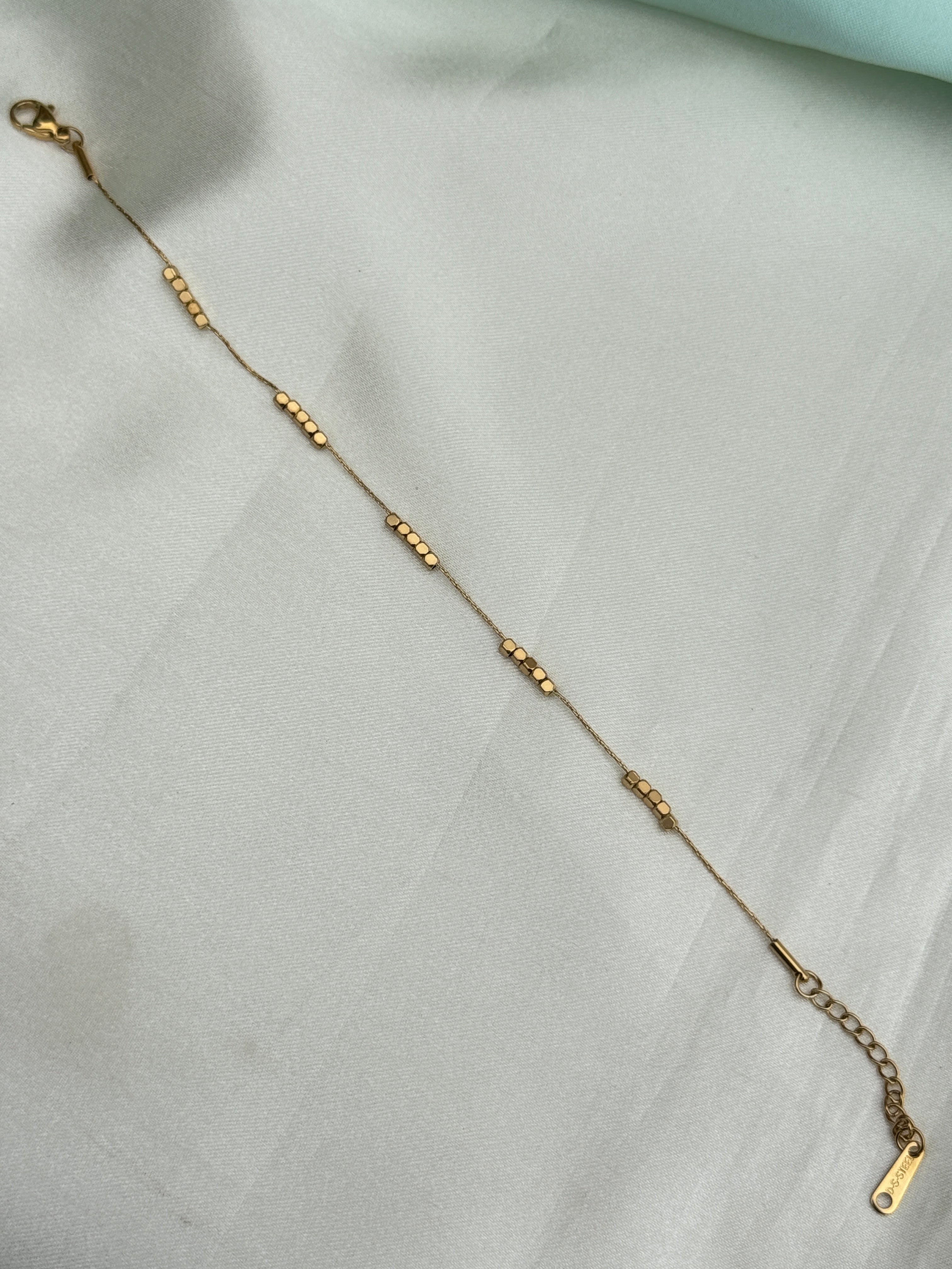 Ab631 anti tarnish gold balls 8 inches 2.6 to 2.8 size adjustable chain bracelet