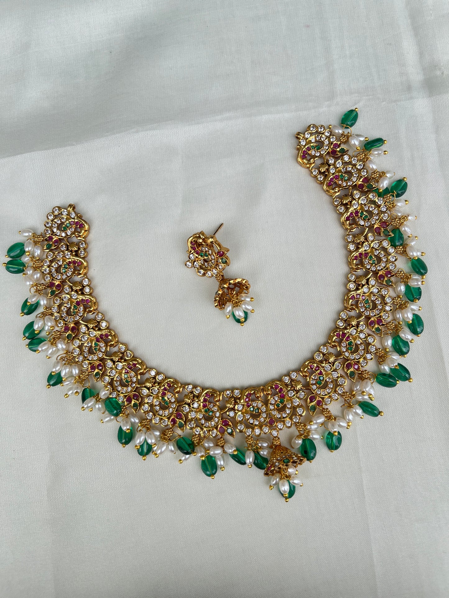 Green beads peacock neckset