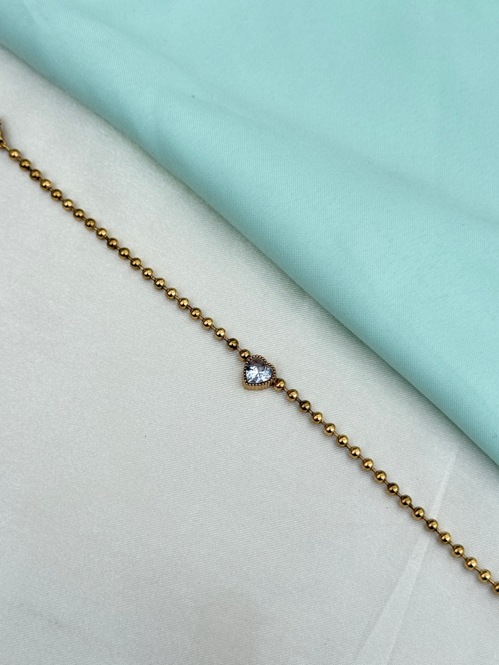 Ah635 anti tarnish single heart  8 inches 2.6 to 2.8 size adjustable chain bracelet
