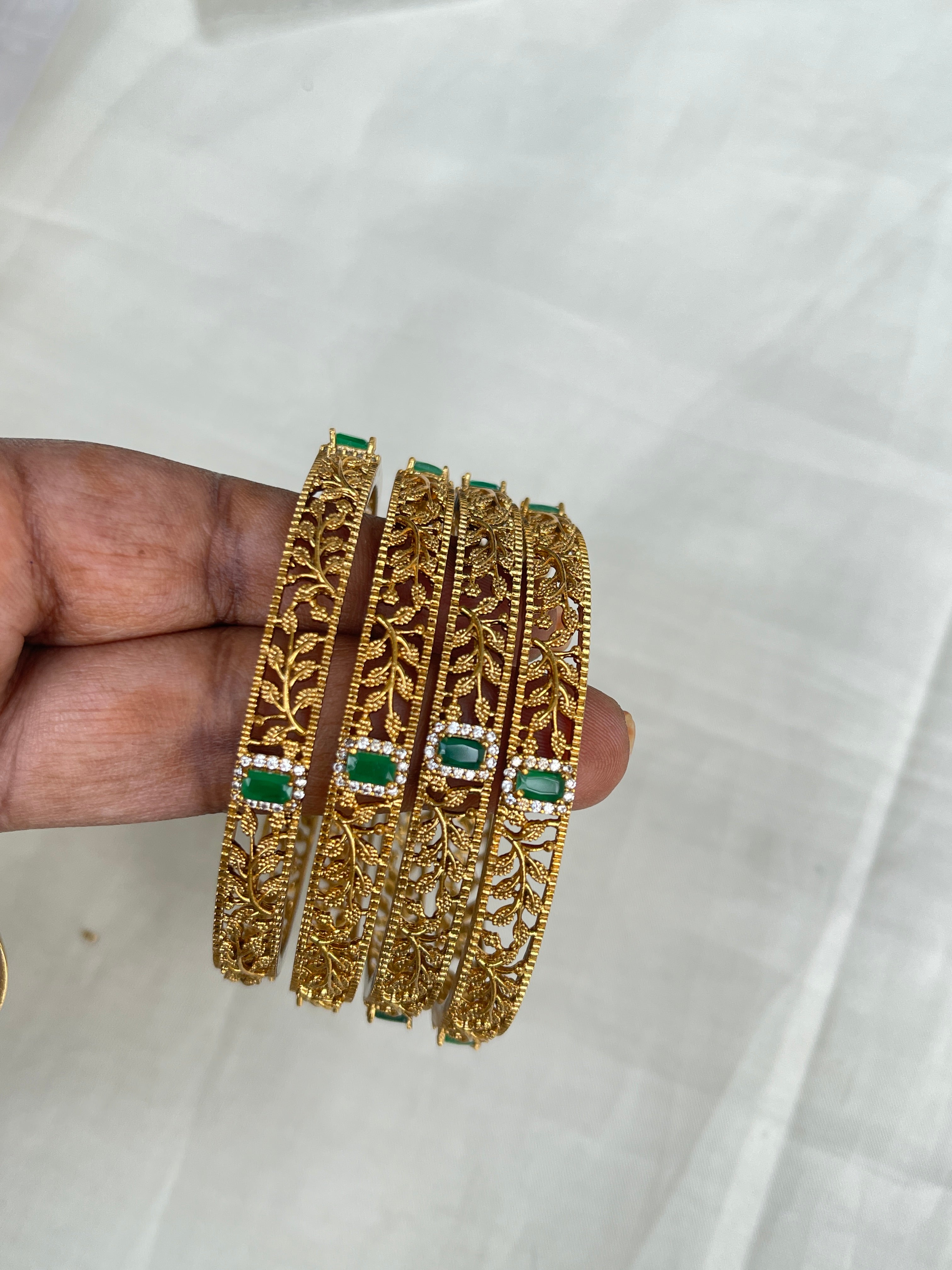 green flower bangles pack of four Bg1547 sb515