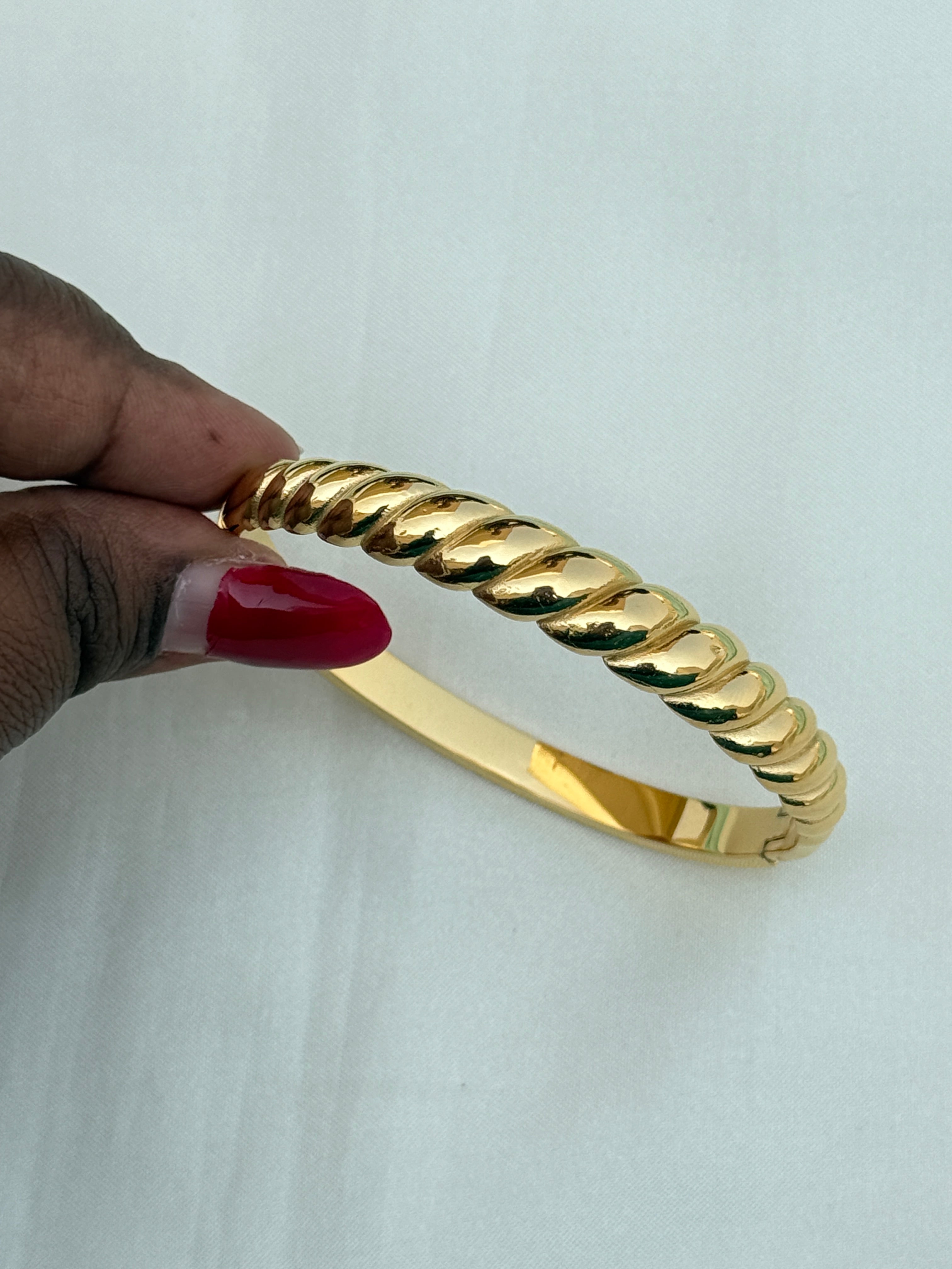 Ab542 anti tarnish openable kada bracelet