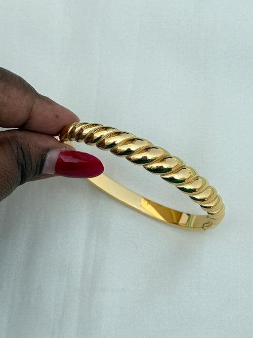 Ab542 anti tarnish openable kada bracelet