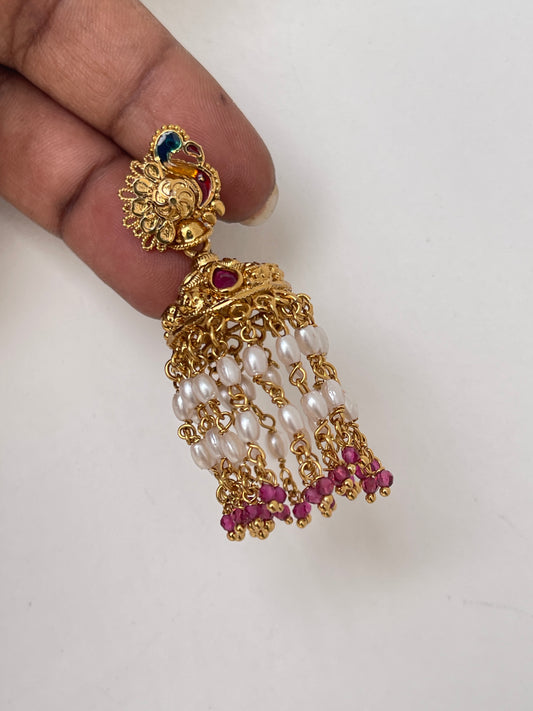 Peacock pink beads hanging butta earrings