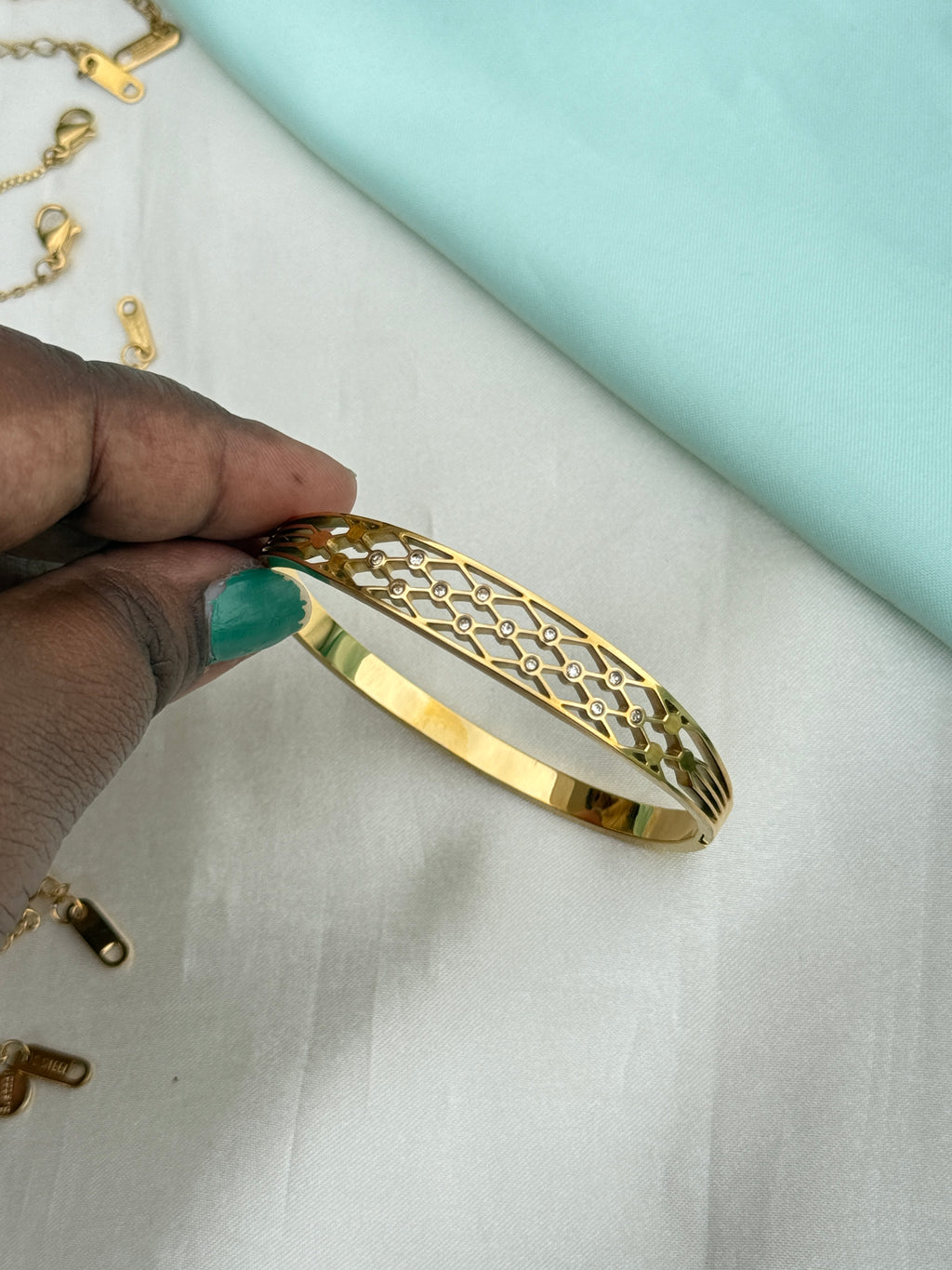 Ab598 anti tarnish hexagon stone 2:4 to 2:6 size opeanable kada bracelet