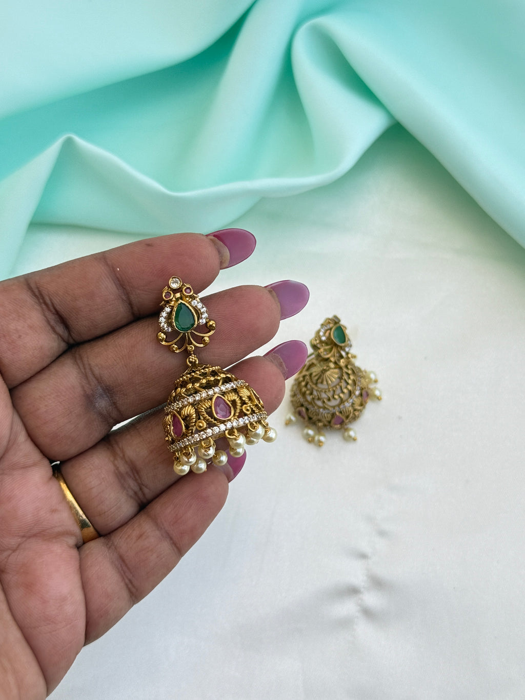 Er245 dual peacock Kemp butta earrings