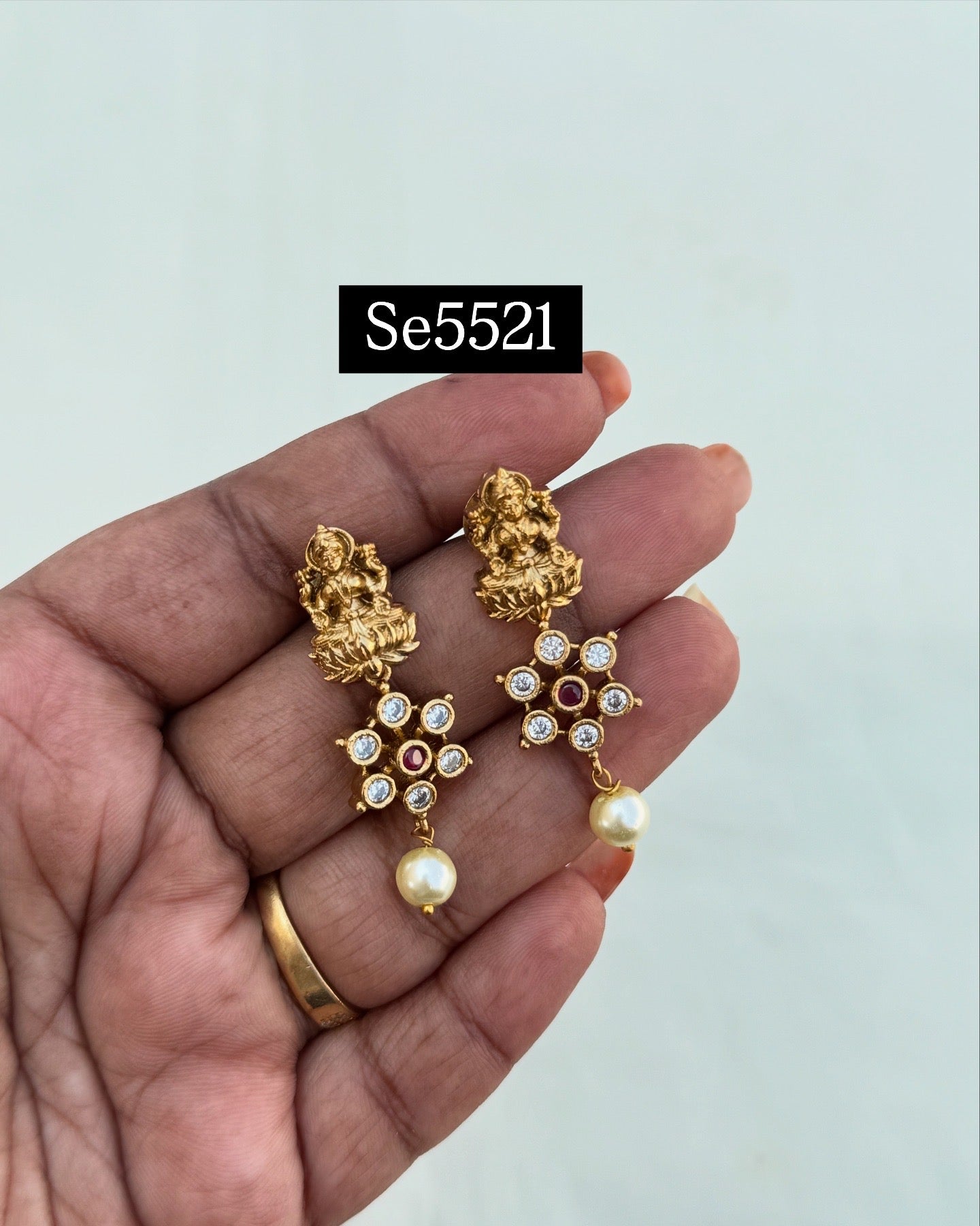 250/- sale Earrings