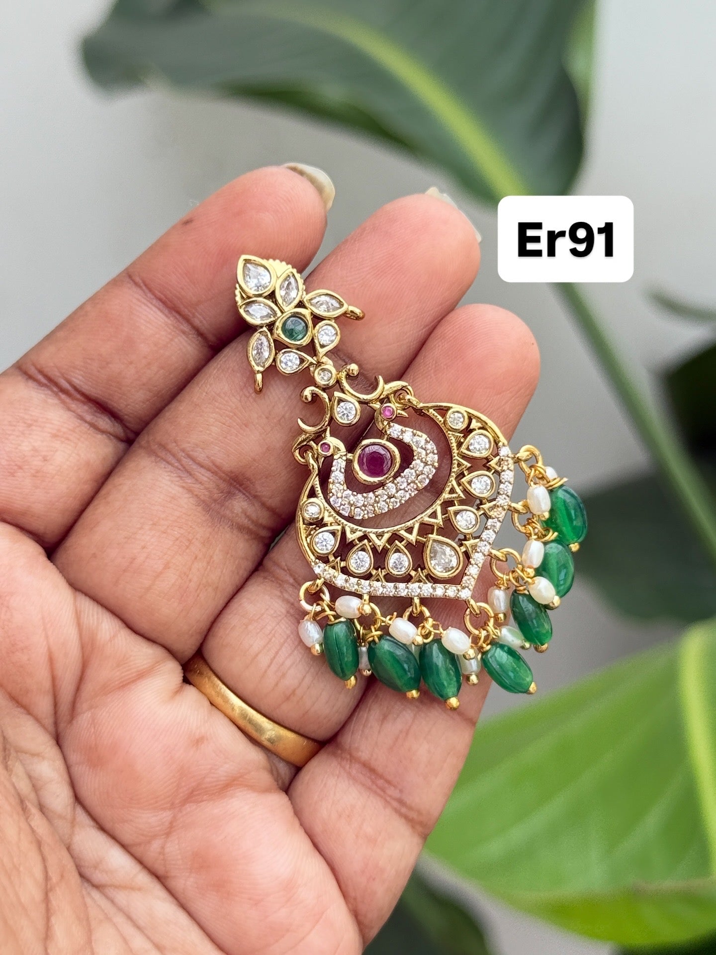 Er91 green beads chandbali earrings