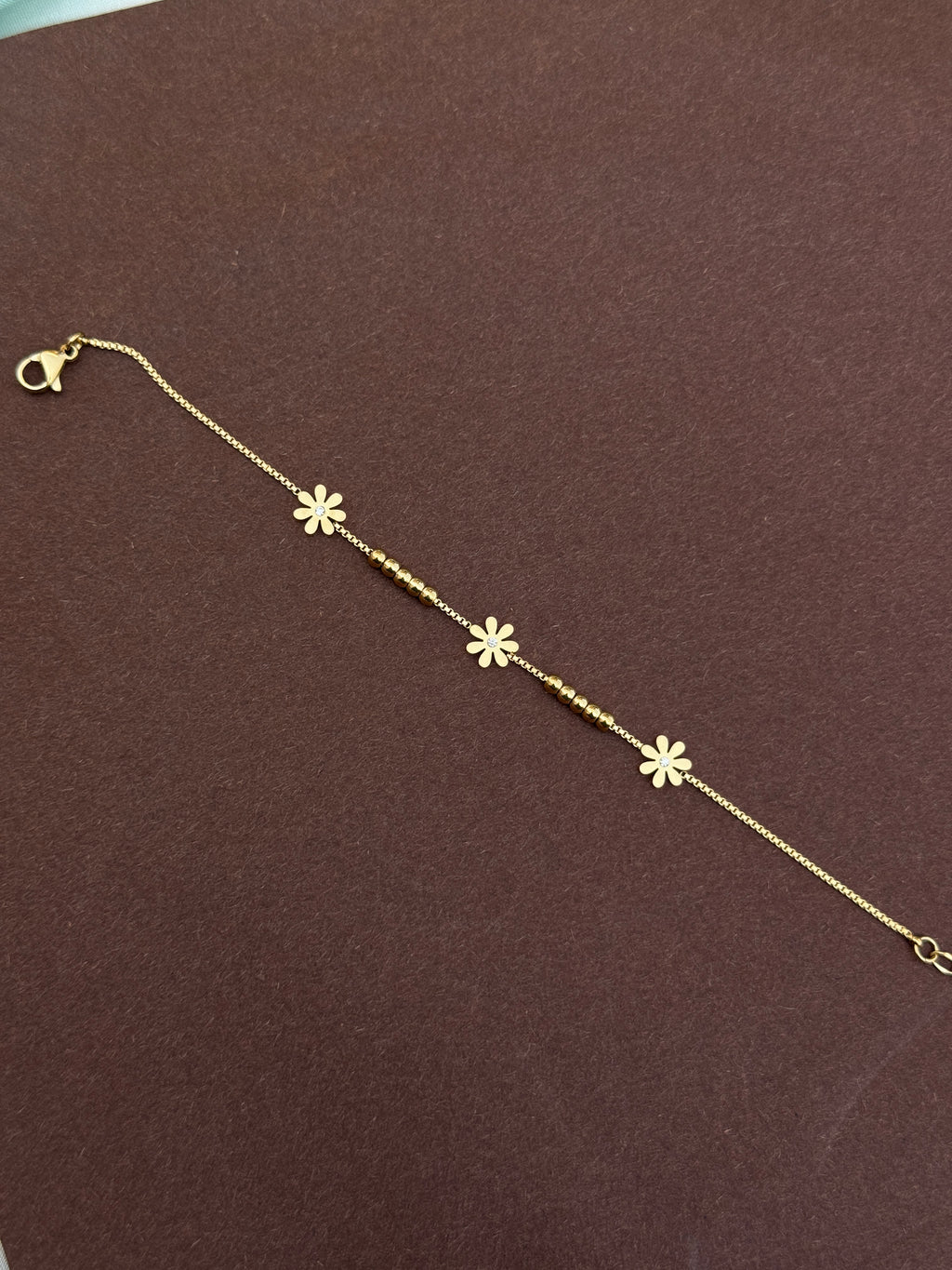 Ab548 anti tarnish flower 8 inches chain bracelet