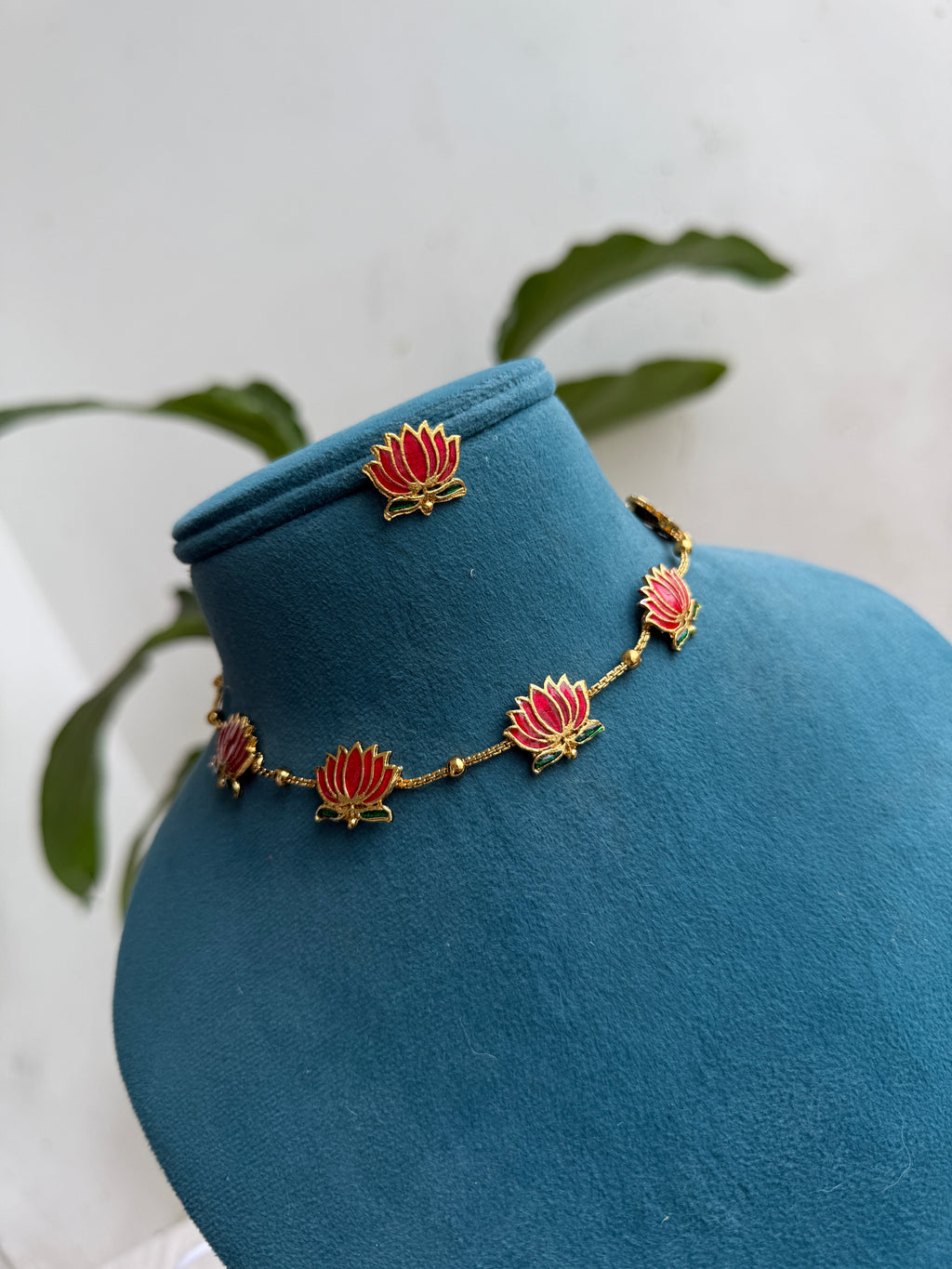 Ns513 lotus budget friendly neckset