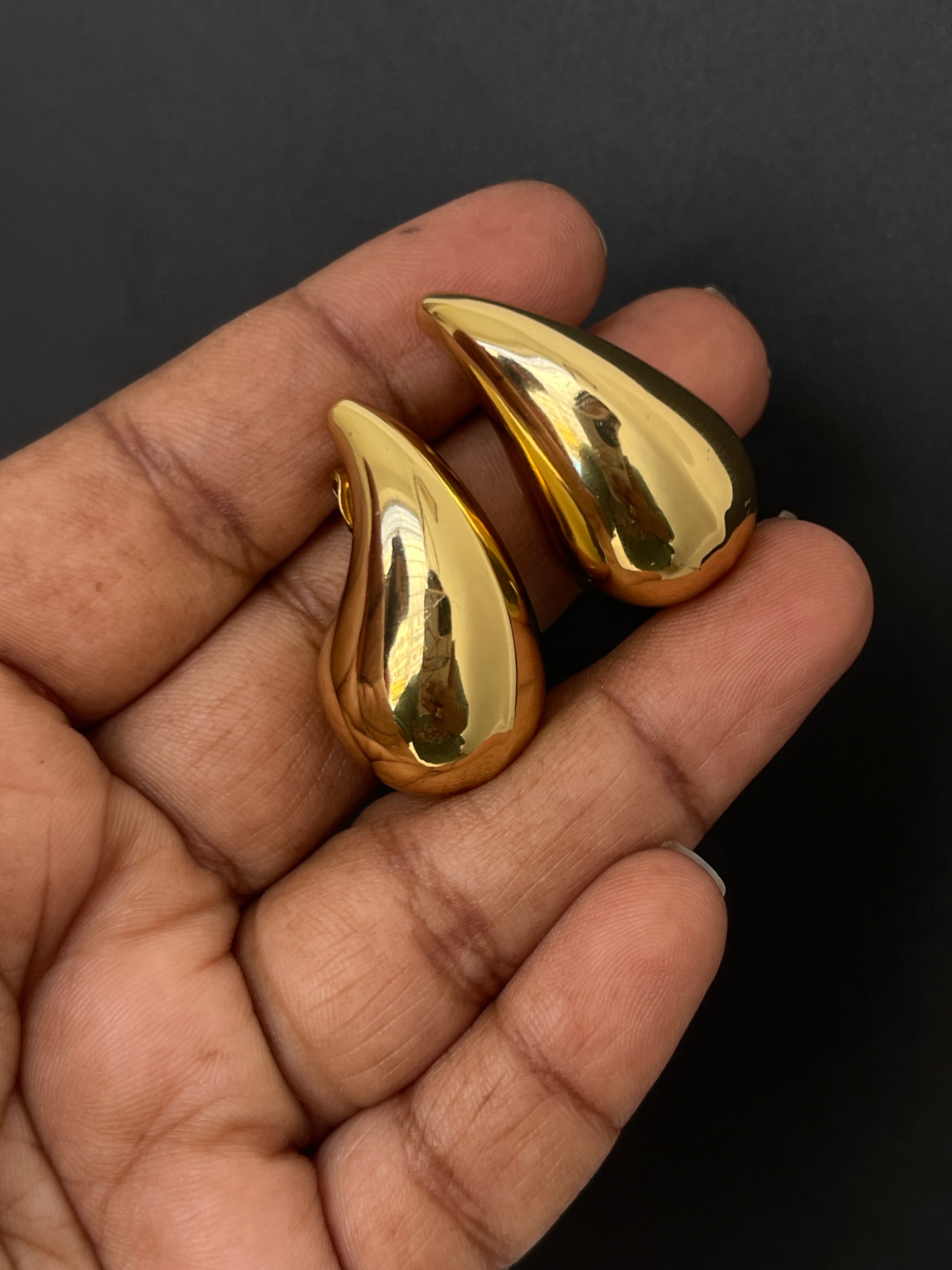 Tear stud Color won't fade