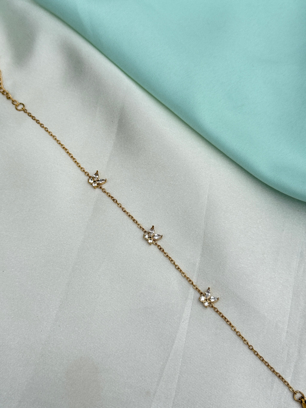 Ab623 anti tarnish butterfly 8 inches 2.6 to 2.8 size adjustable chain bracelet