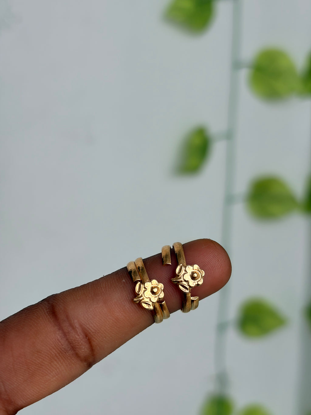 Panchaloham polished flower leaf toe rings tr011