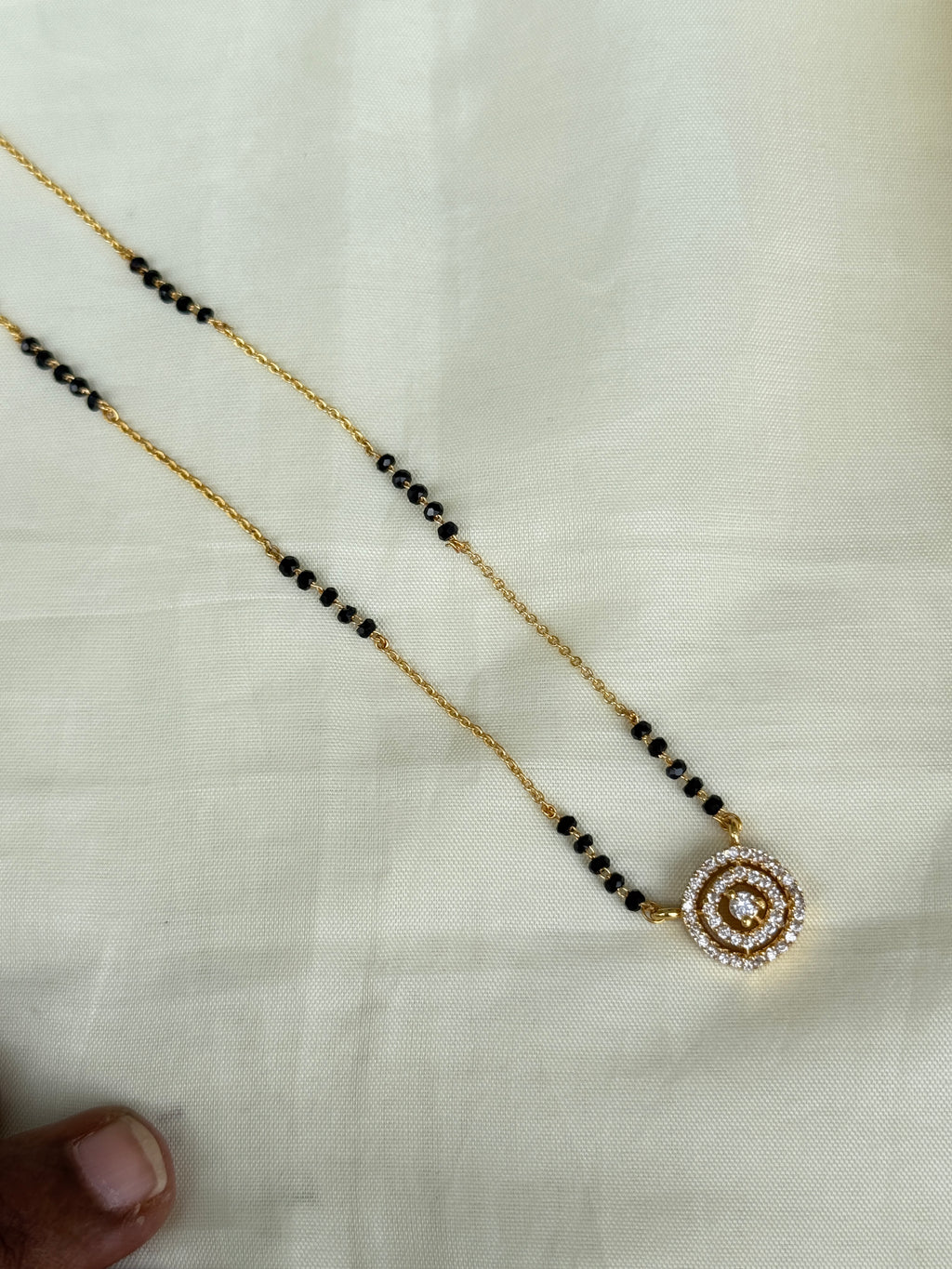 Bb020 square 16 inches short blackbeads