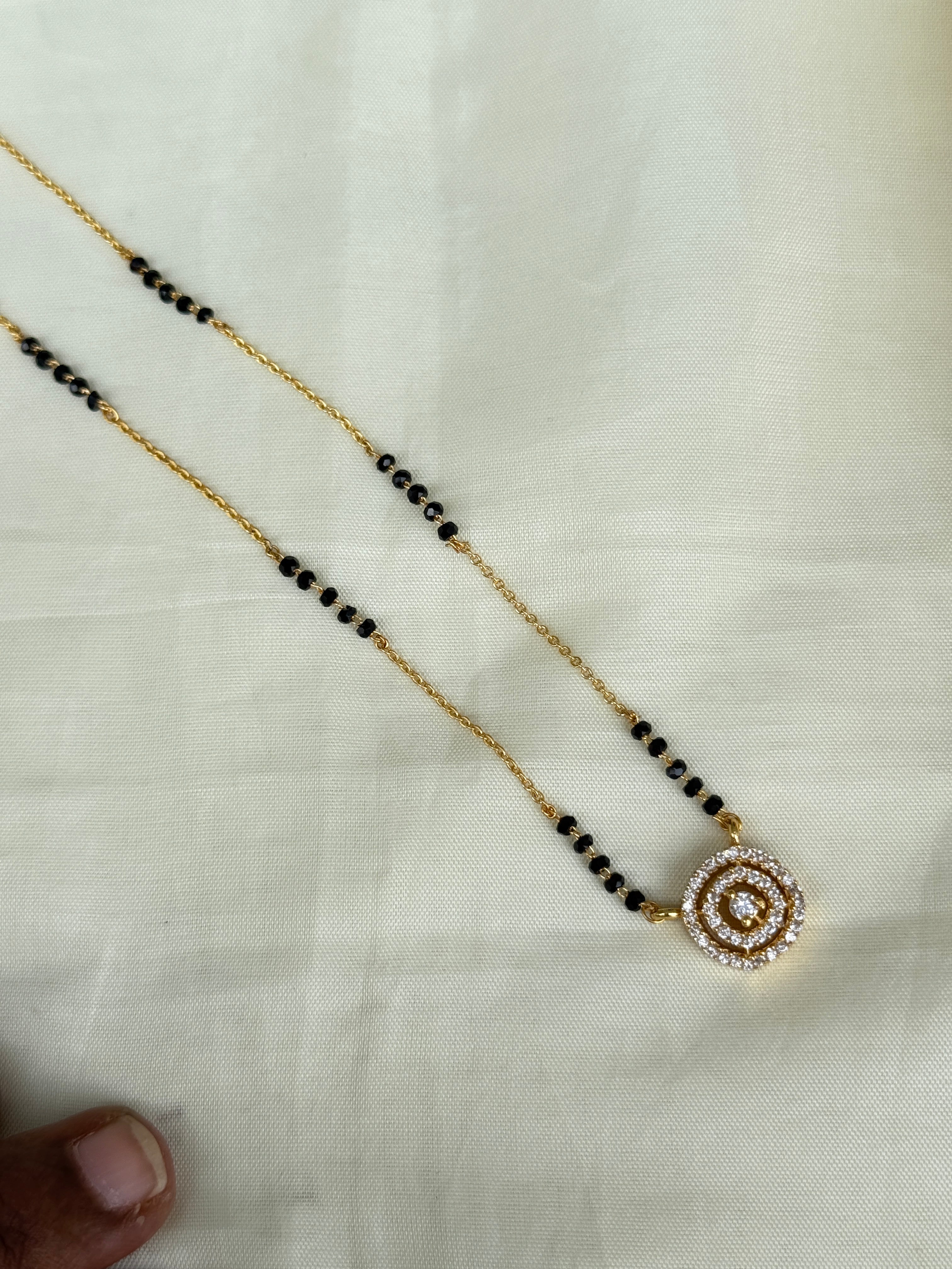Bb020 square 16 inches short blackbeads