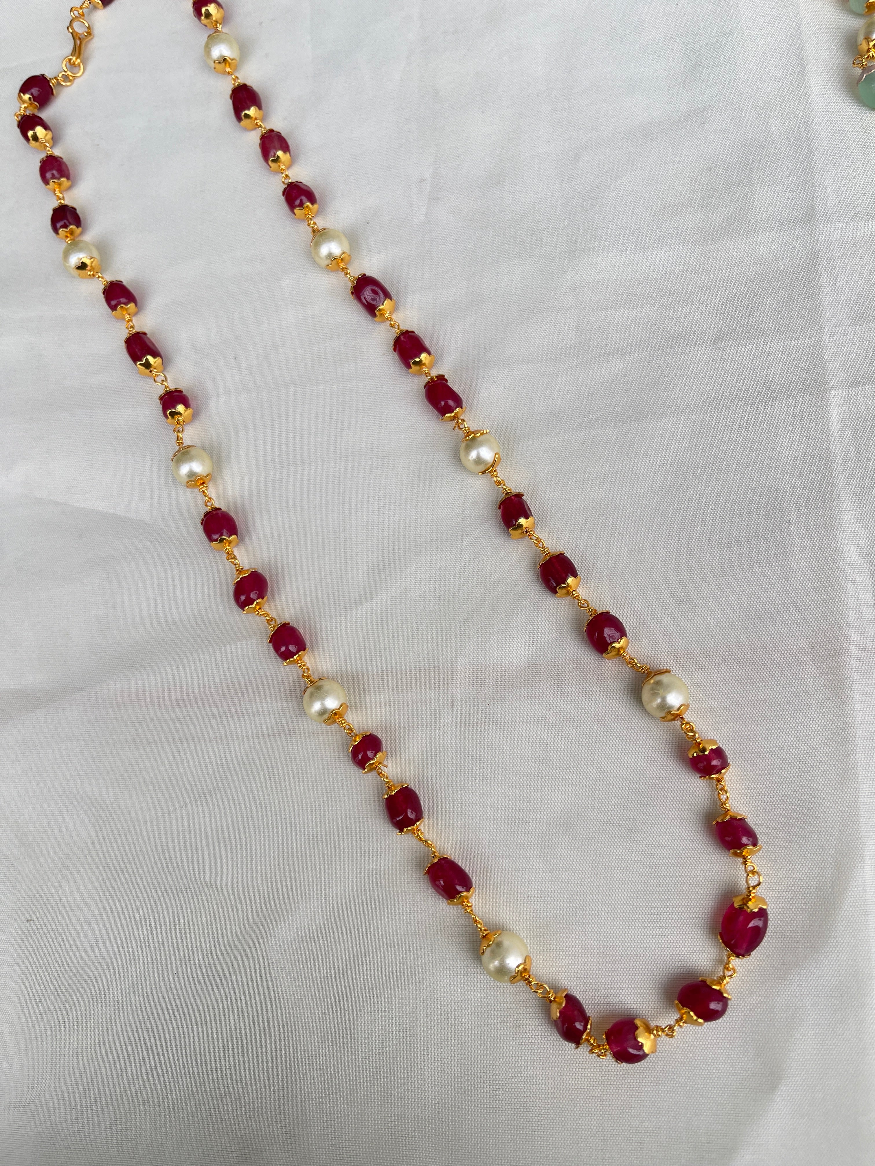 22 inches beads pearl chain