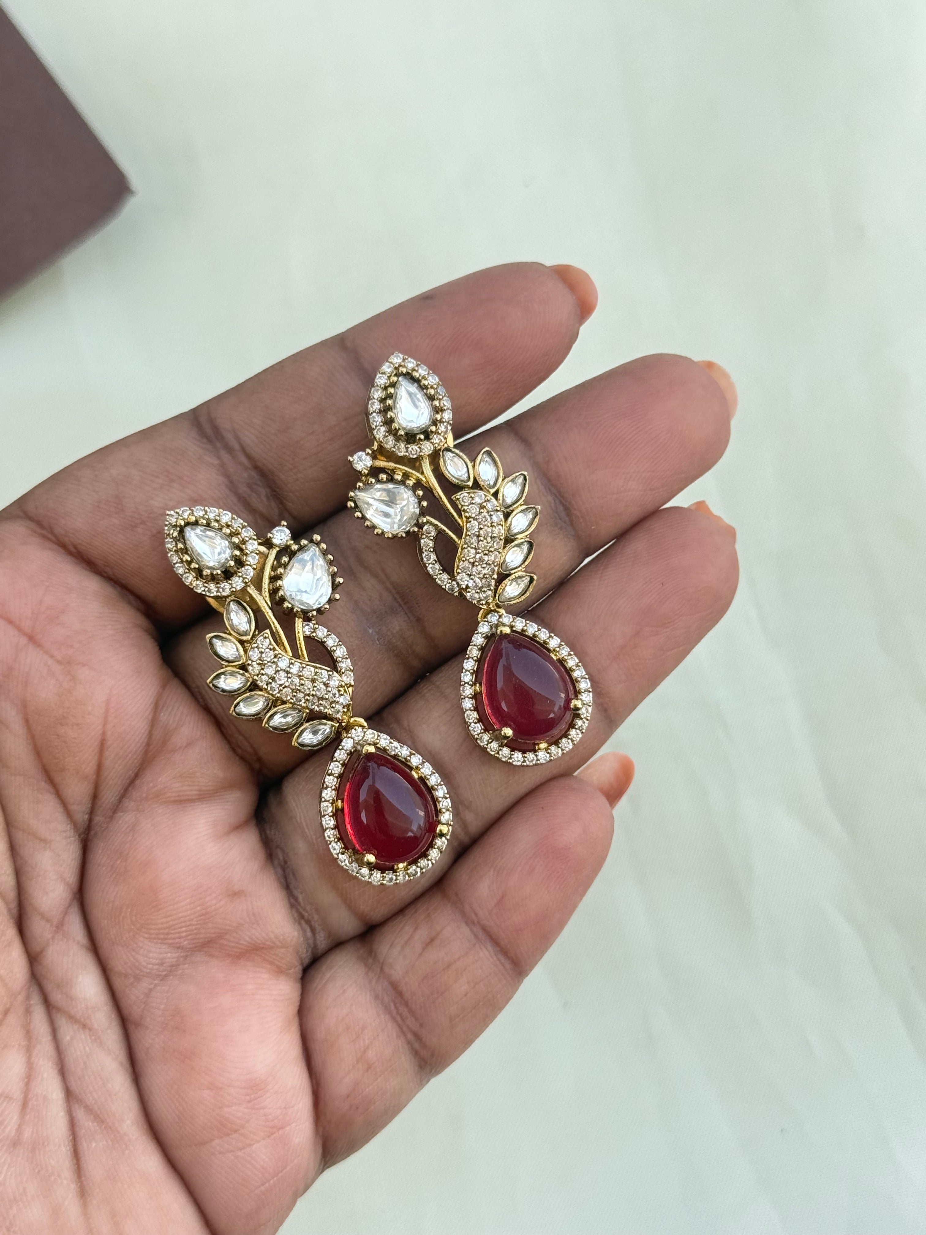Er2053 victorian western Earrings