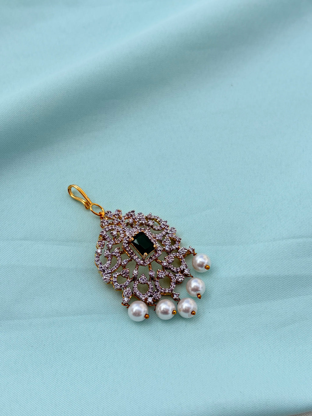 Diamond green stone tikka Tk761