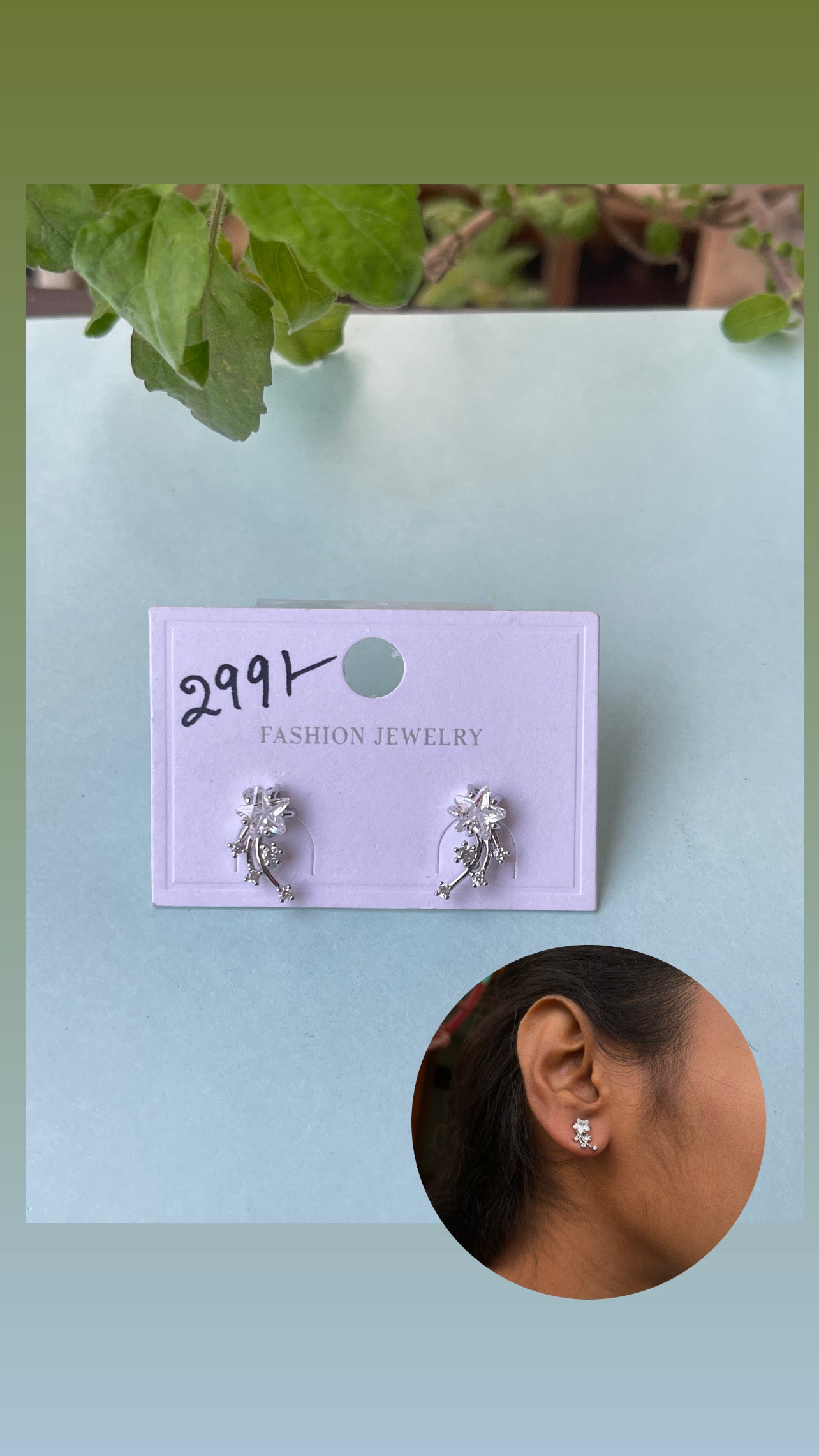 Small star studs