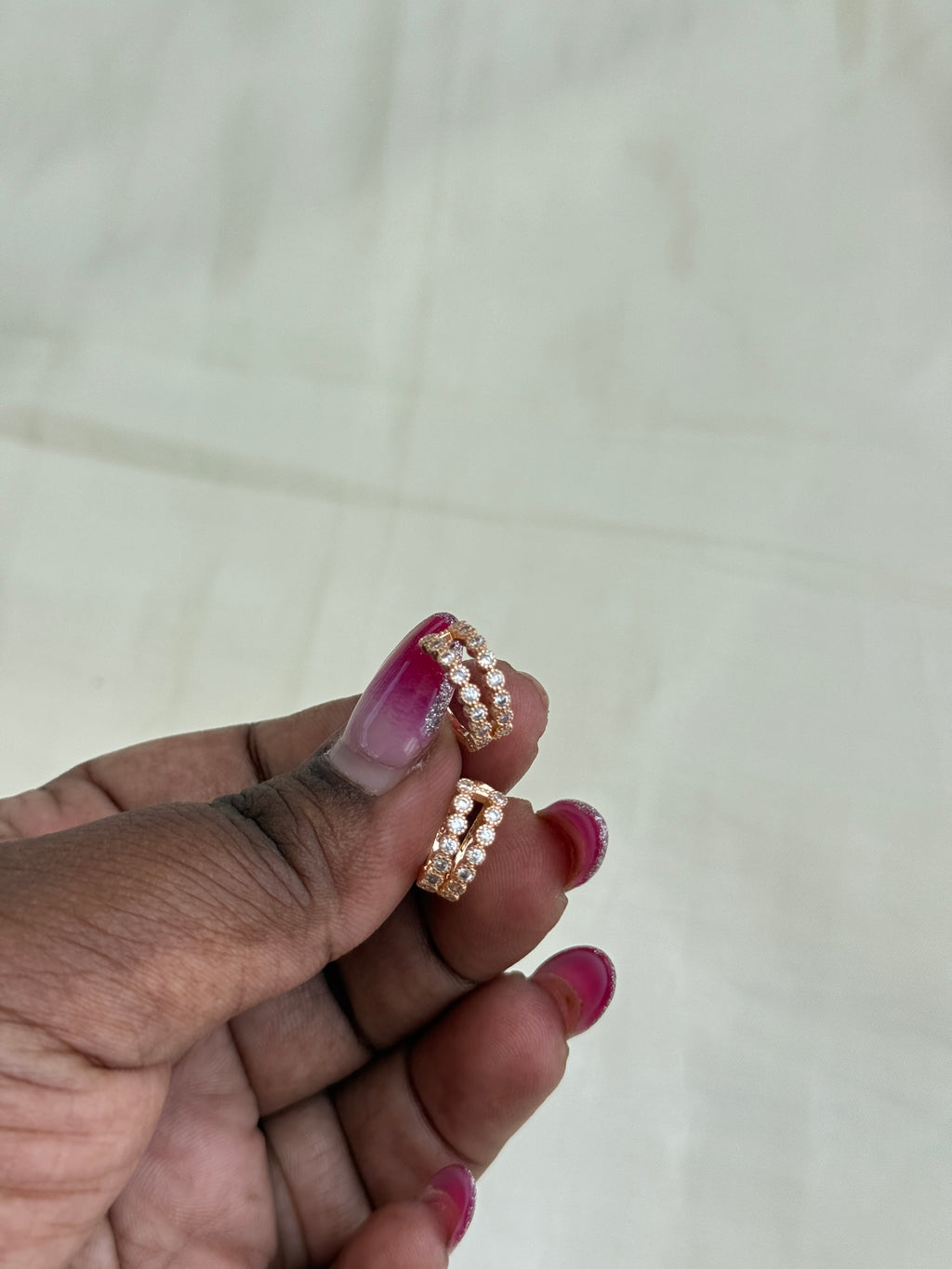 Er009 2 lines stone  earcuffs..