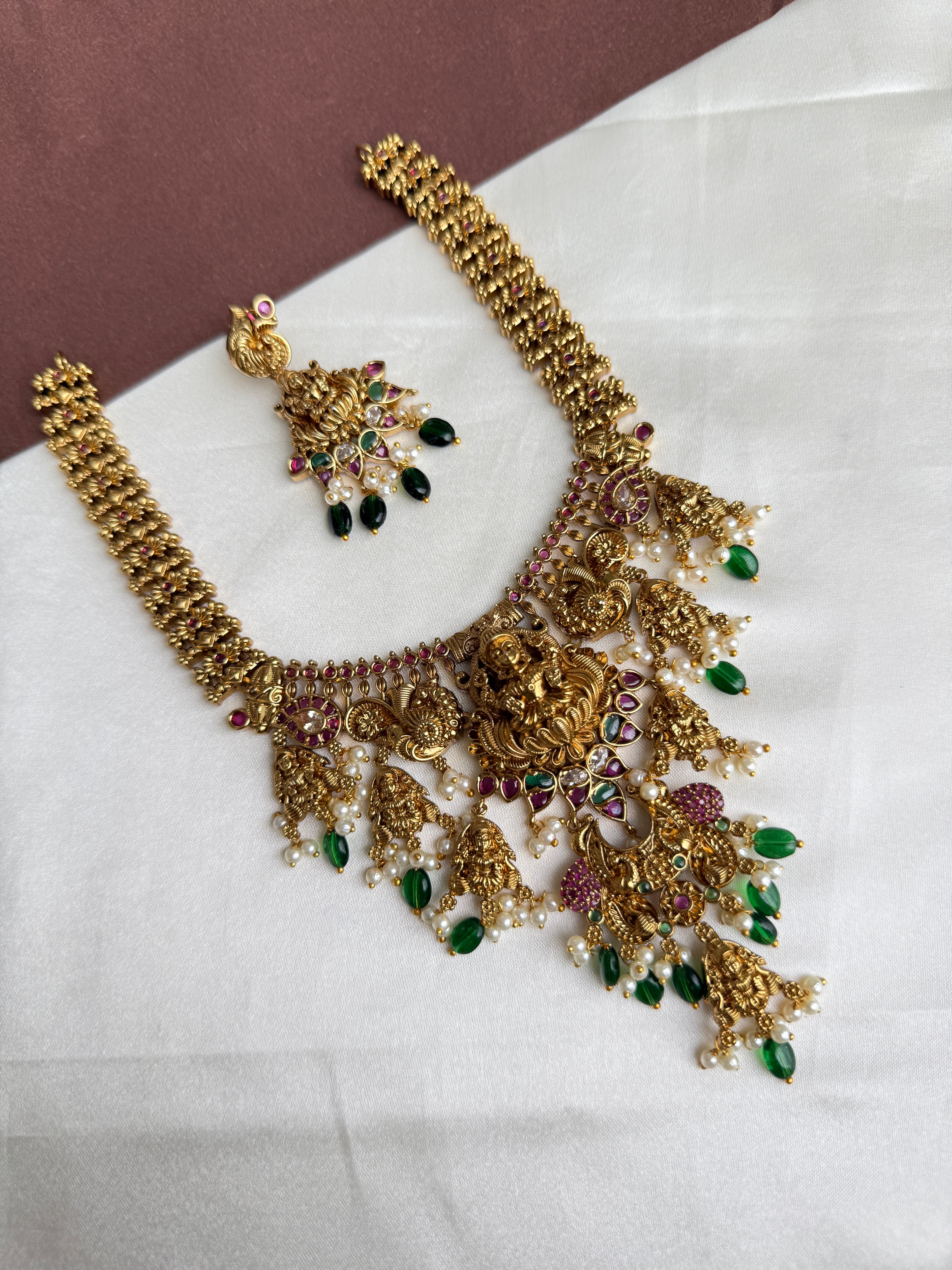 Ns338 Lakshmi Devi nakshi green beads neckset