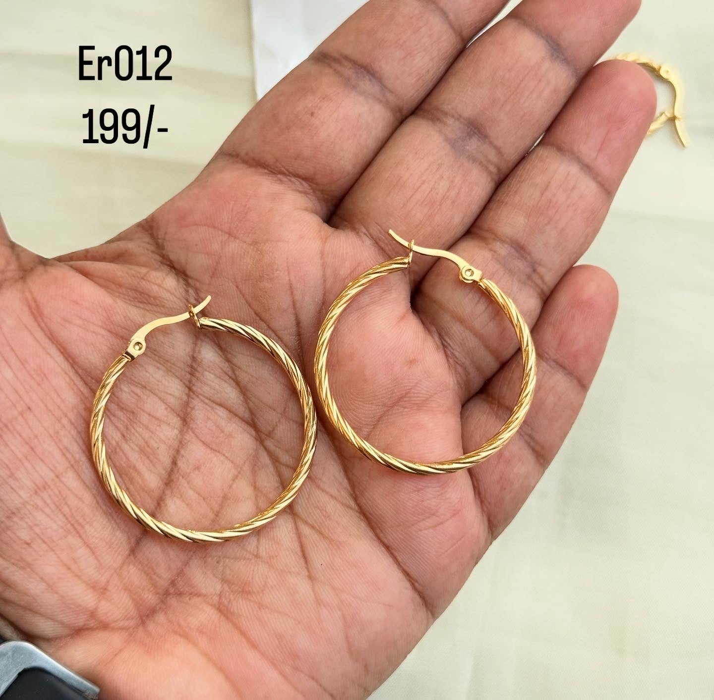 Daily wear Anti-tarnish hoops(color won't fade