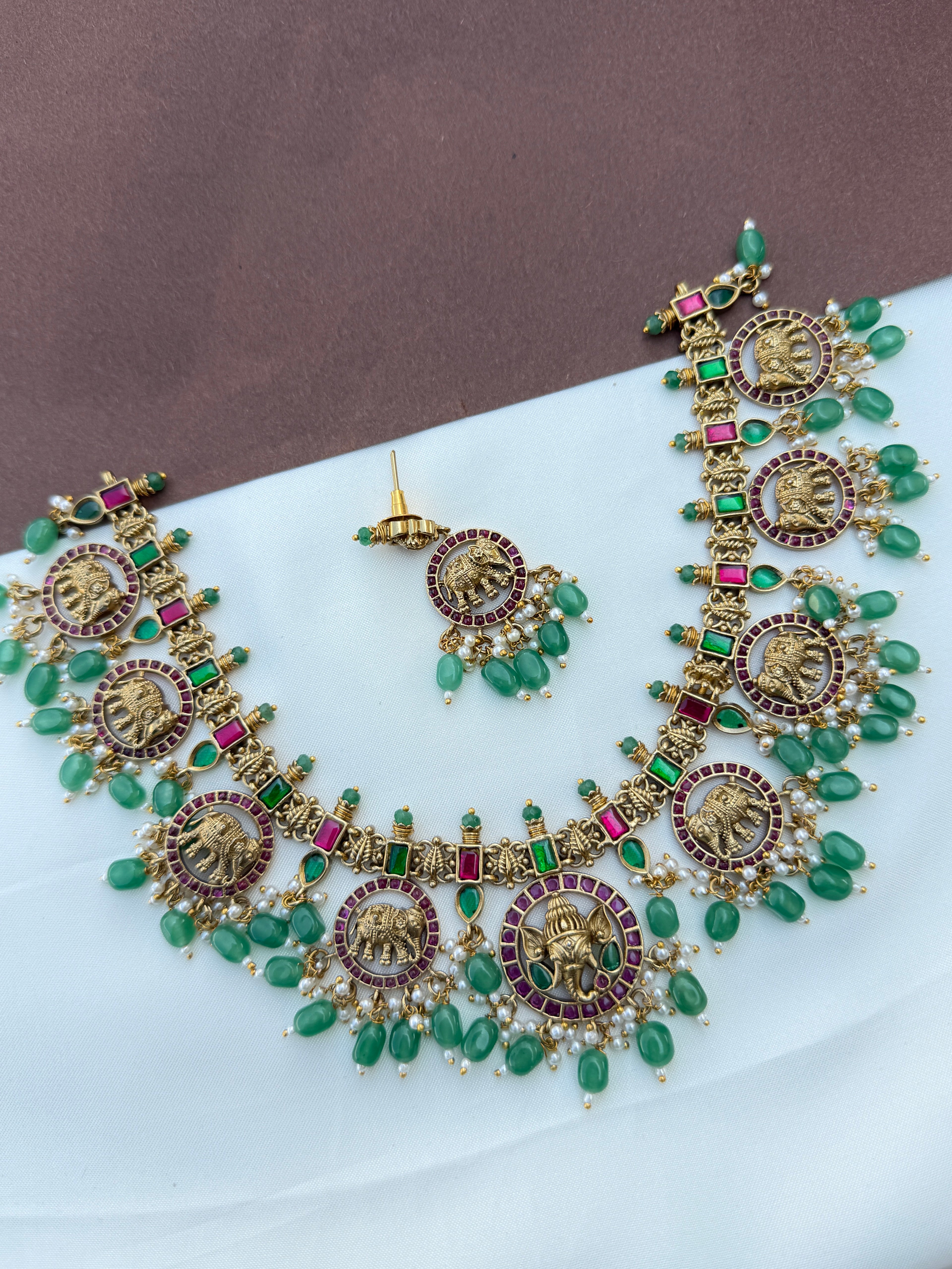 Ns646 jadau kundan elephant neckset with green beads