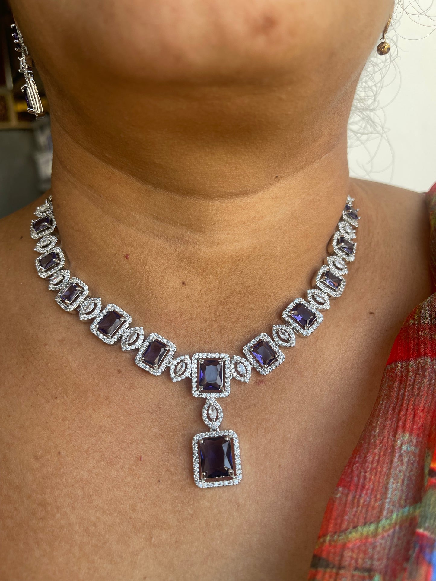 Diamond finish drop neckset in 2 colors and with earrings