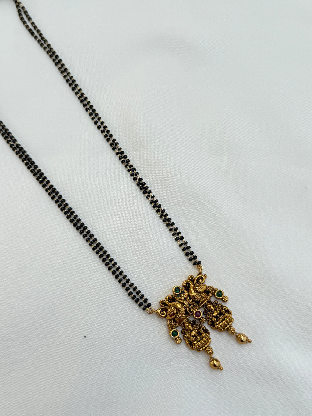 Bb030 dual peacock 2 lines Lakshmi Devi black beads