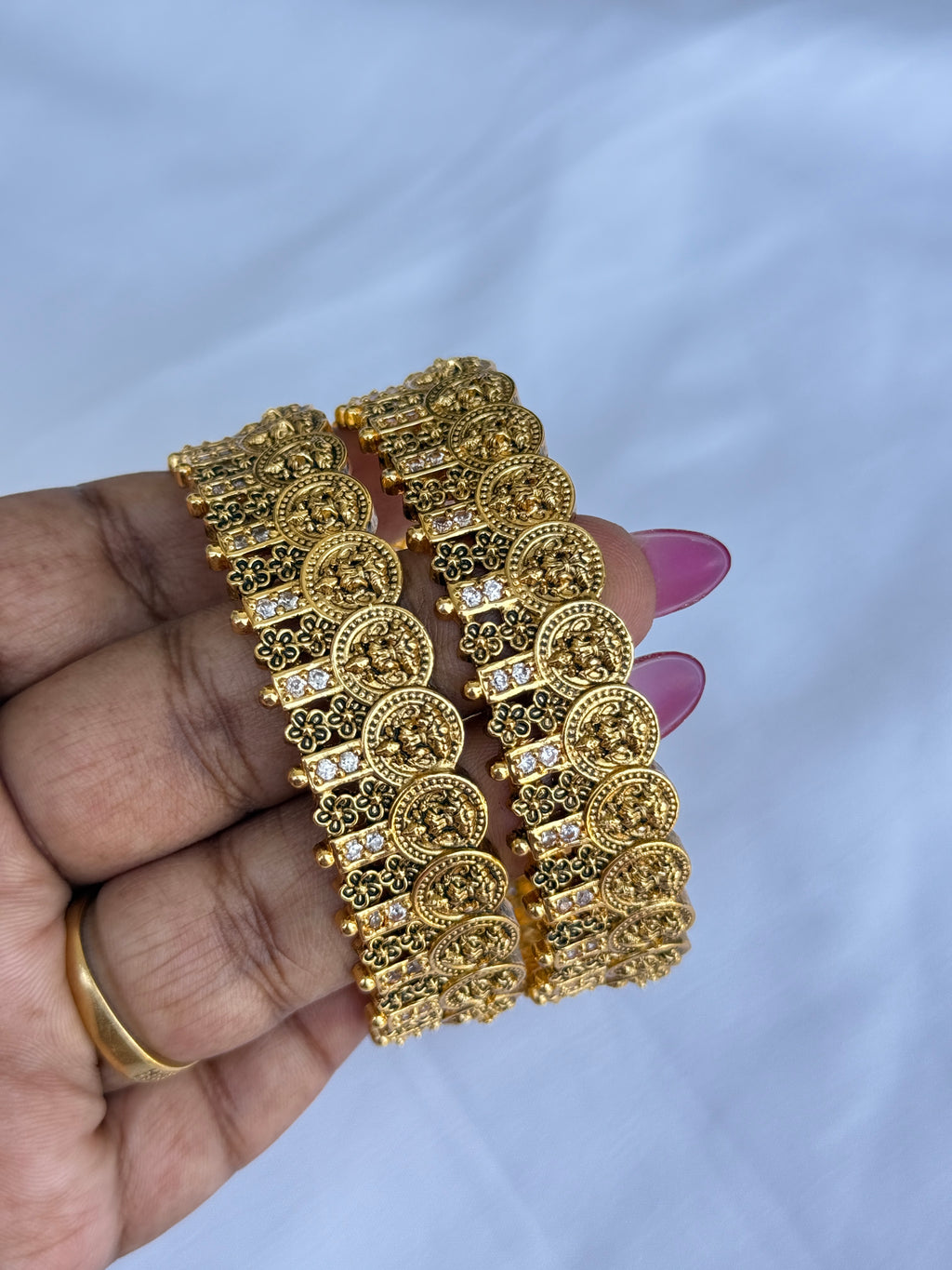 Lakshmi Devi kasu bangles sb100