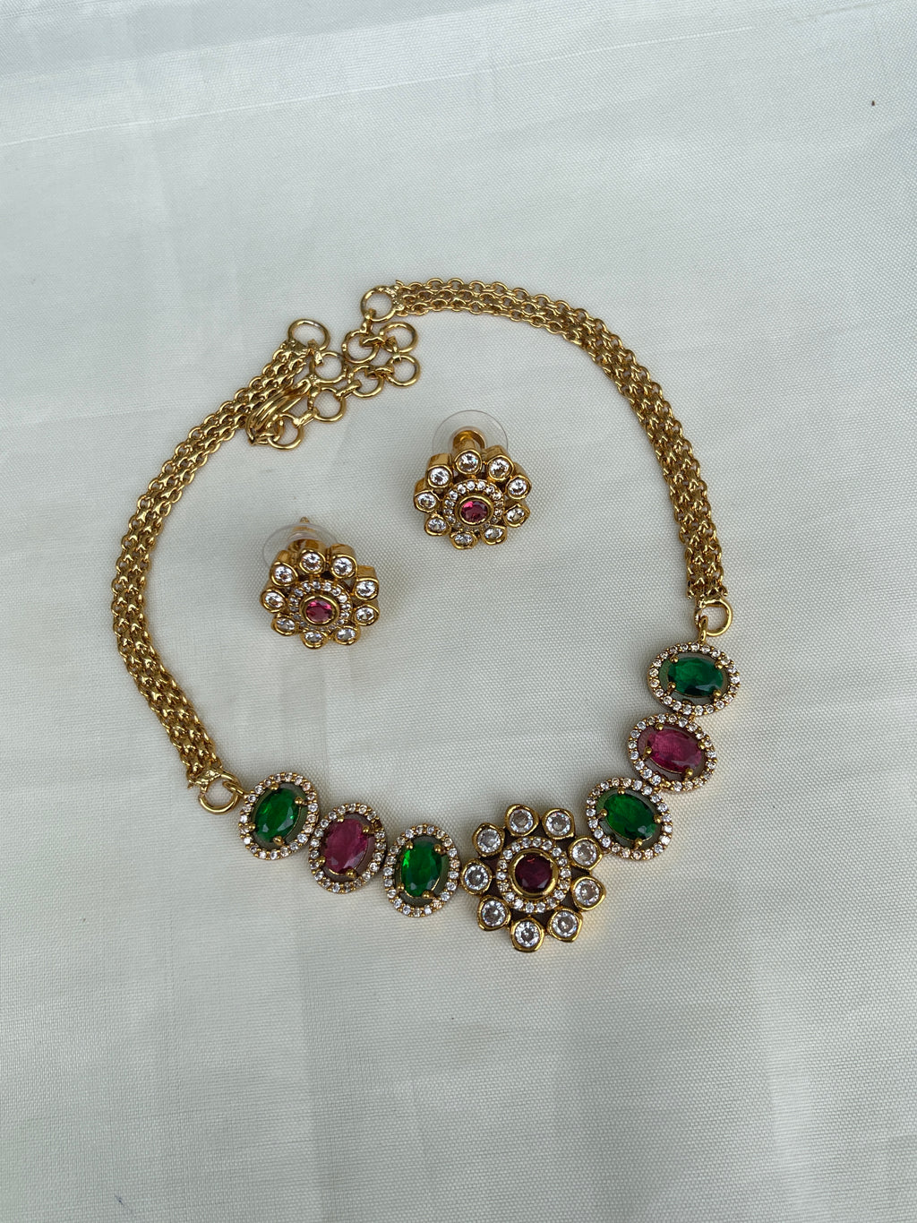 Multi choker /neckset suits for kids and adults..! Ch005