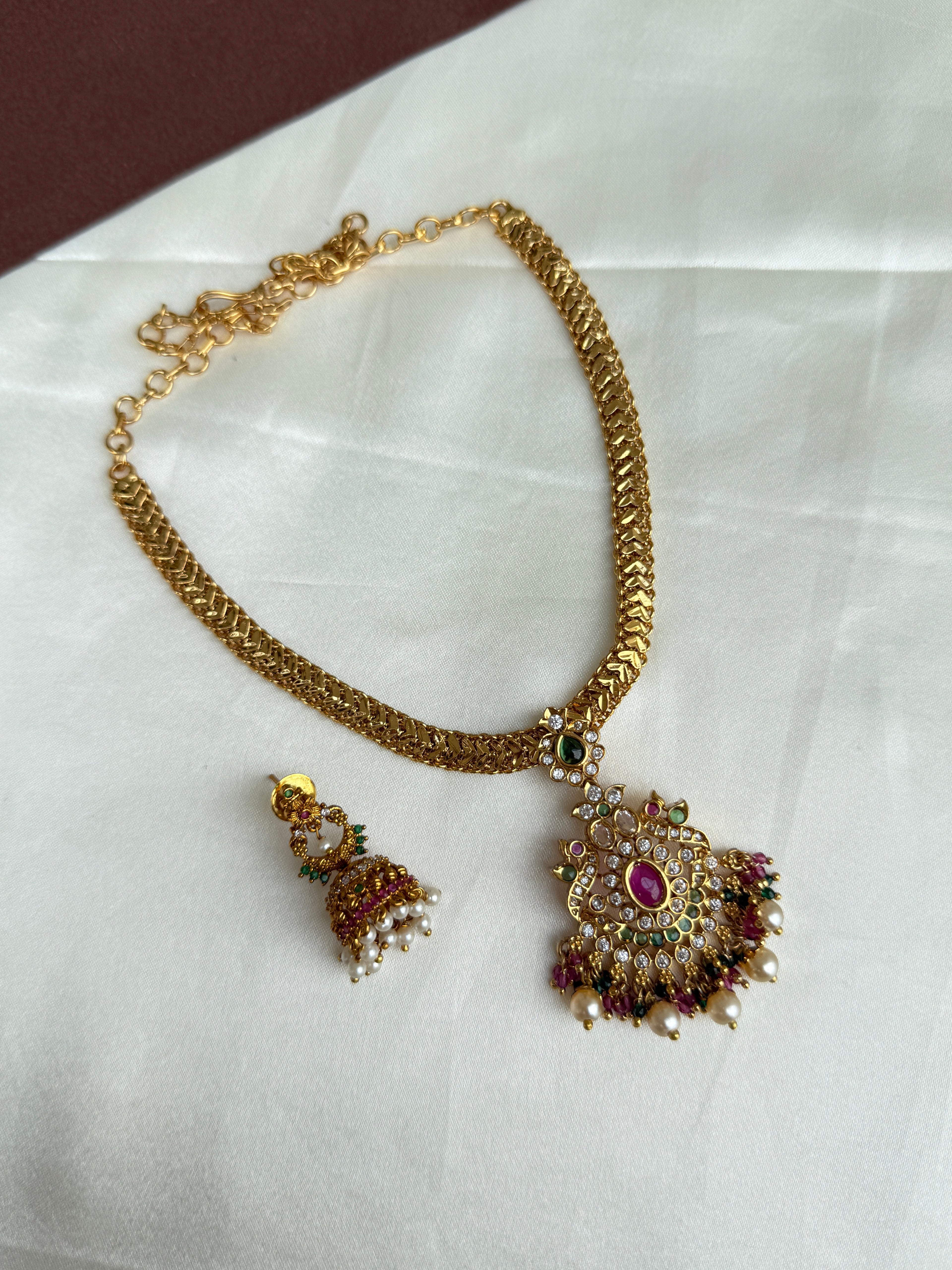 Ns291 Naan chain with multi pendant
