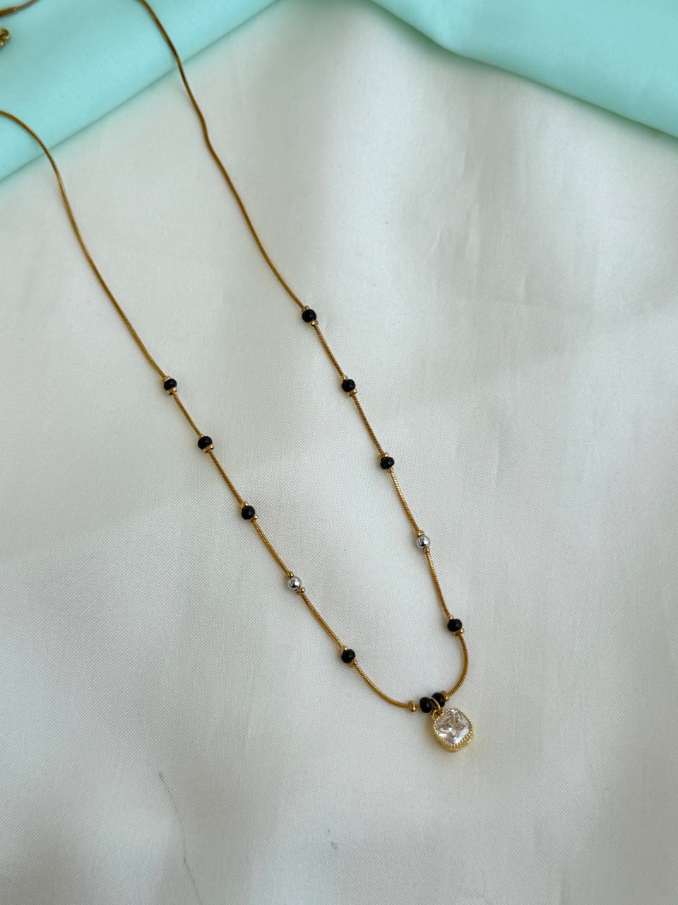 Bb143 micro gold single line 18 inches blackbeads