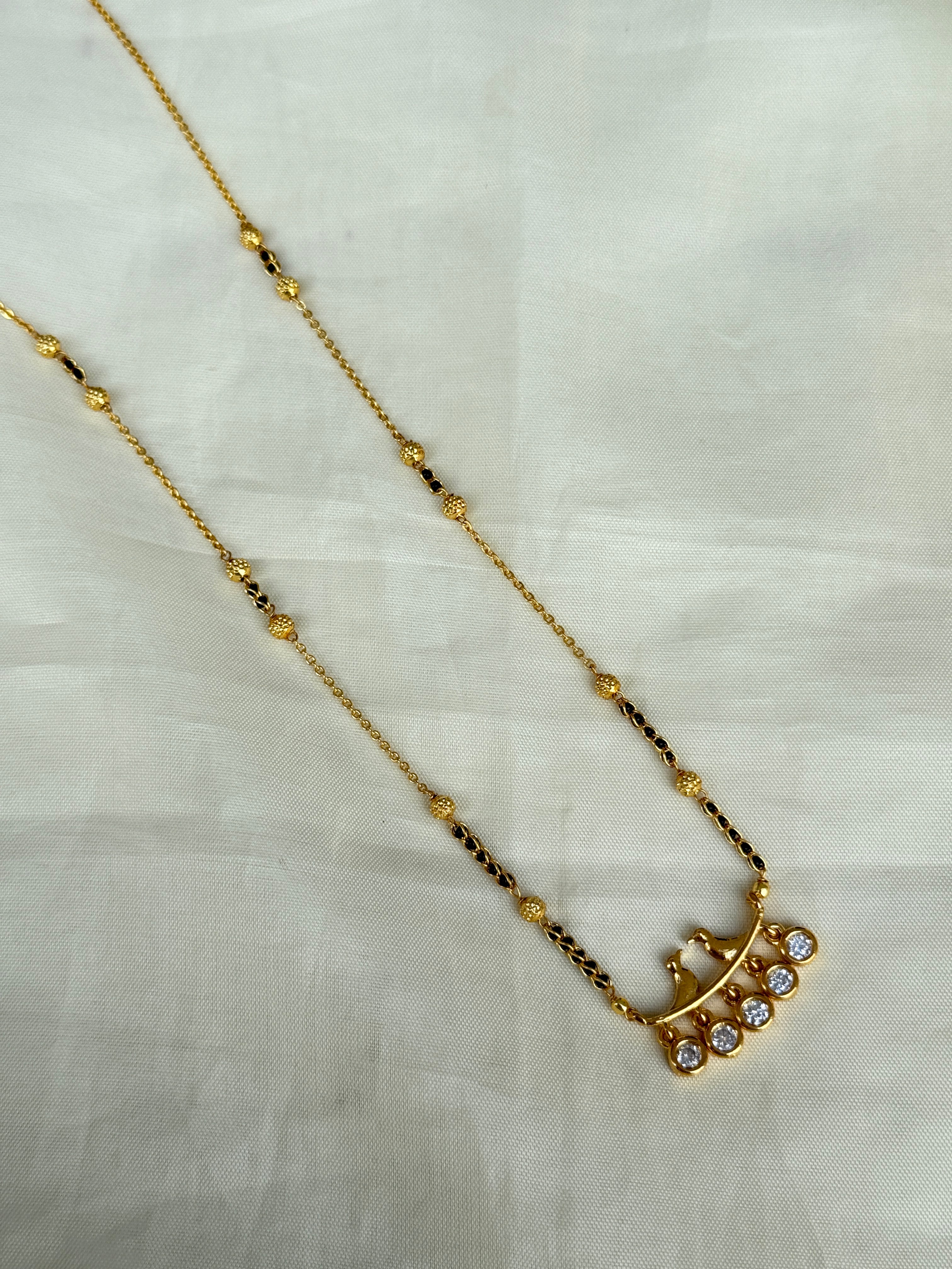 Bb019 dual parrot 16inches blackbeads