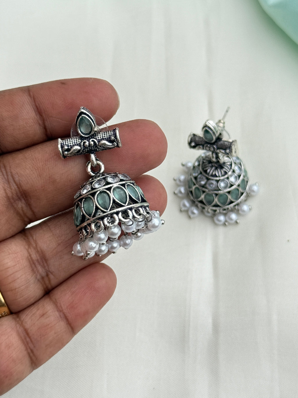Er209 oxidised butta back push earrings