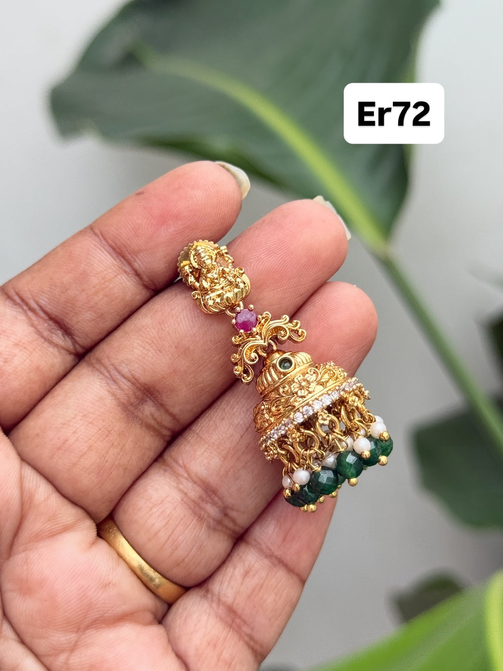 Er72 Lakshmi Devi emerald butta Earrings