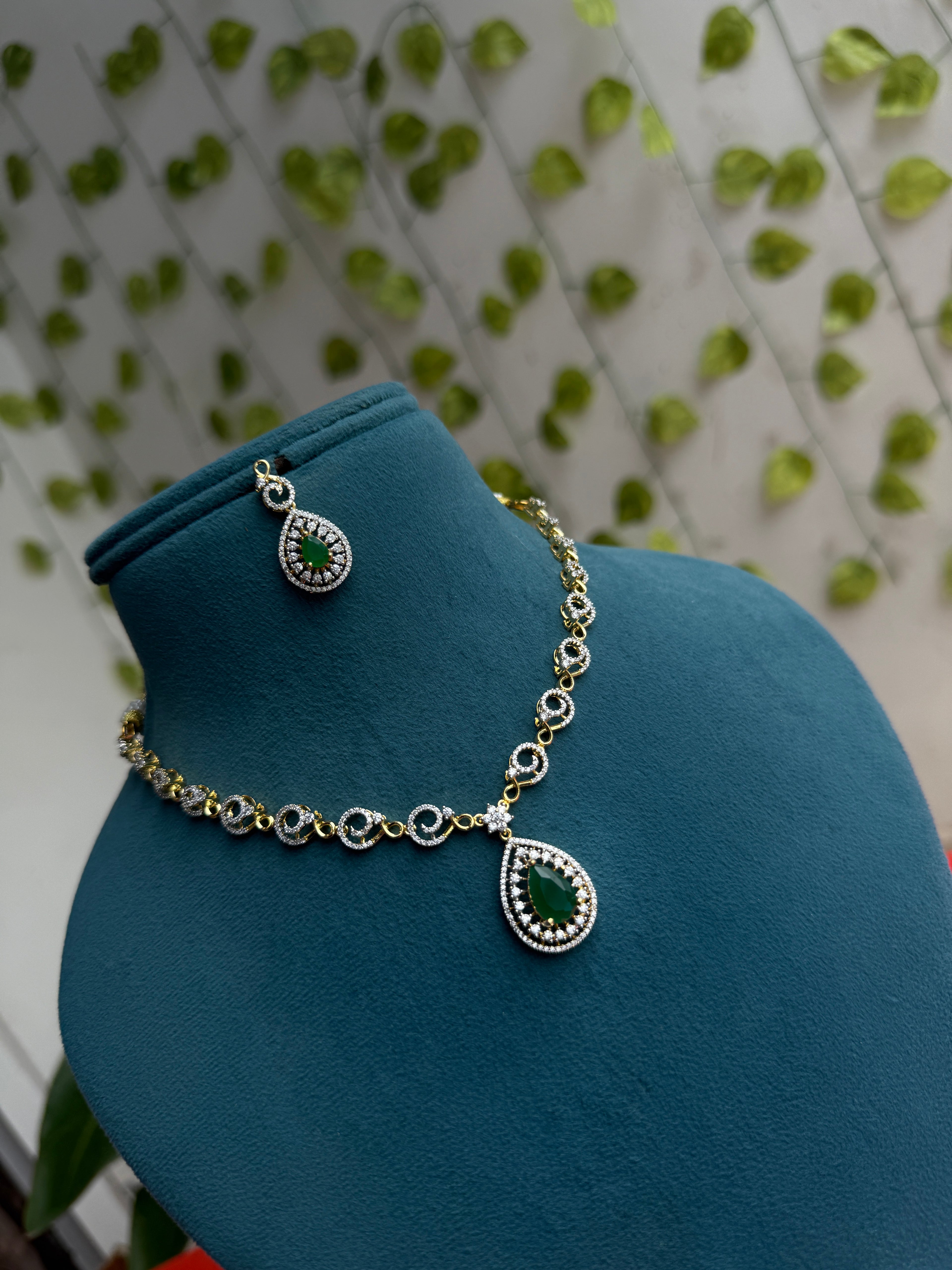 Diamond replica green drop pendant short Neckset with earrings Ns292