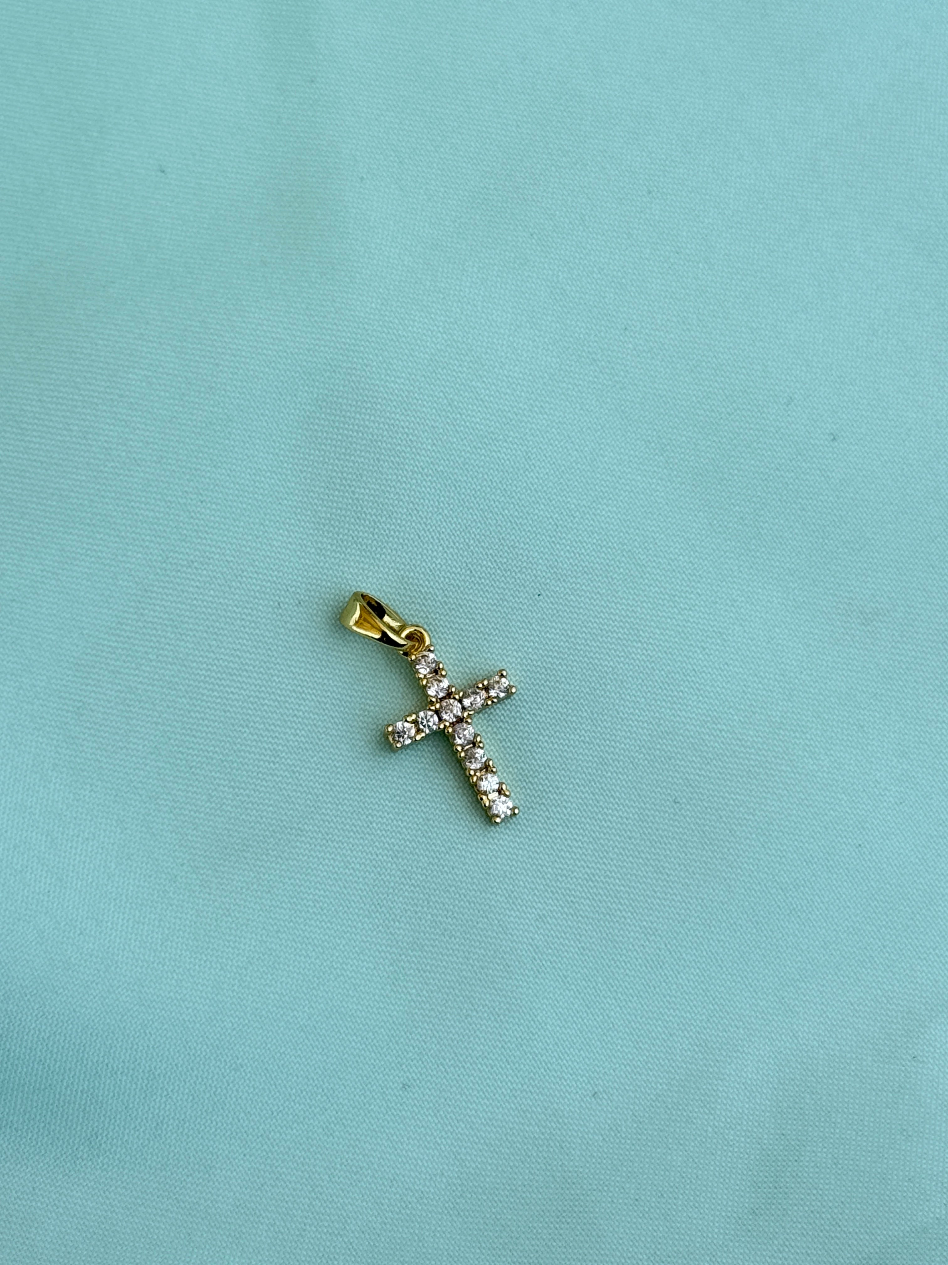 Al019 anti tarnish cross charm (pendent)